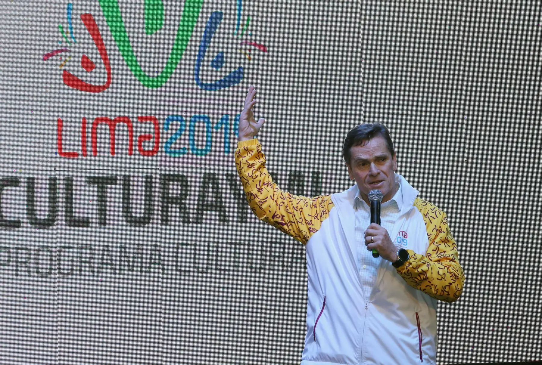 El presidente del Comité Organizador de Lima 2019, Carlos Neuhaus , presenta  el programa cultural Culturaymi Foto: ANDINA/Norman Córdova