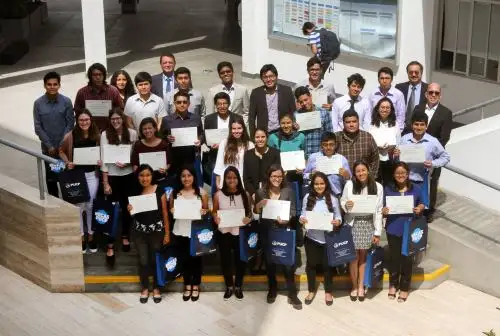 Ganadores de becas en la PUCP. Foto: Cortesía.