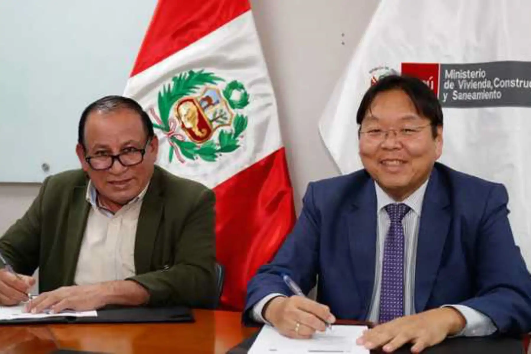 El MVCS promoverá la construcción de una planta desalinizadora y otra de tratamiento de aguas residuales en la provincia de Talara (Piura).