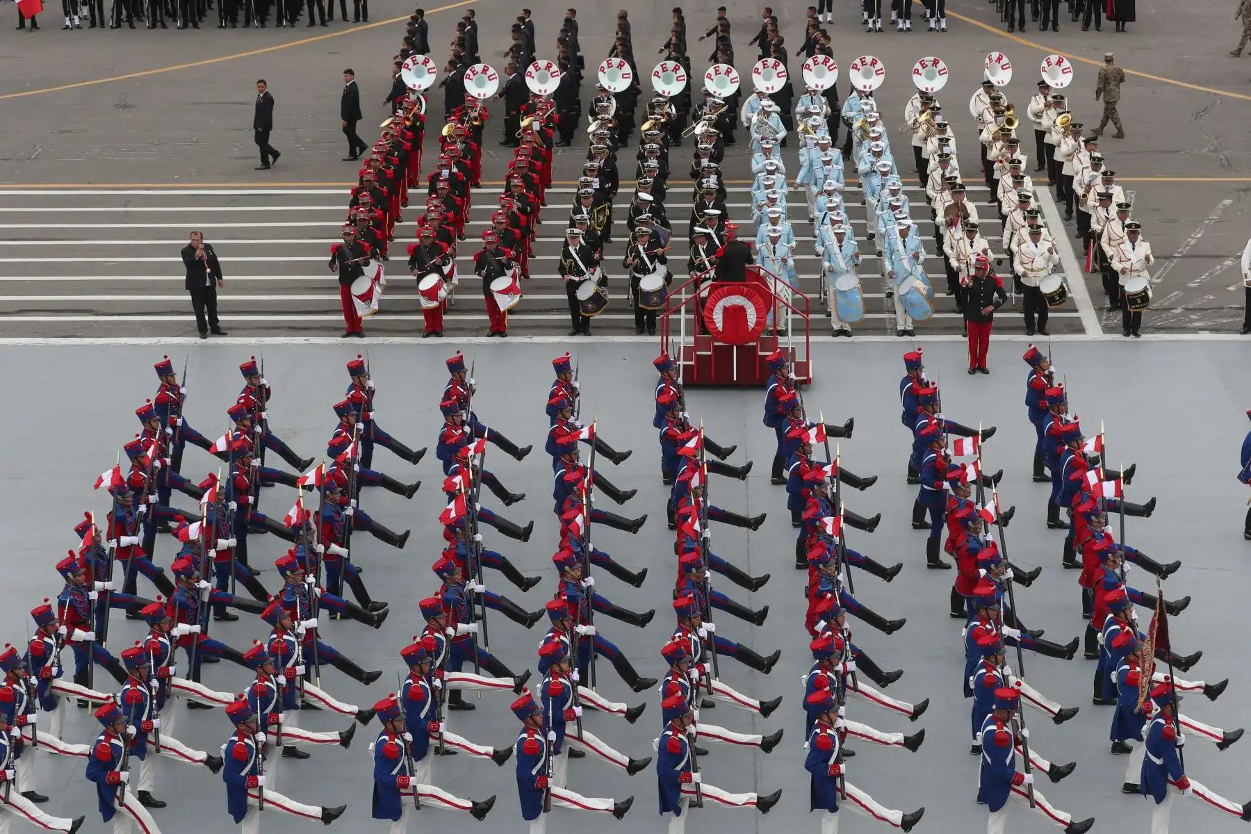 Con Orgullo Peruano, este 29 de julio celebraremos juntos nuestro 198.º aniversario patrio en la Gran Parada y Desfile Cívico Militar. Así ensayan los diversos agrupamientos y delegaciones que participarán en el Desfile por El Perú.Foto:ANDINA/Mindef