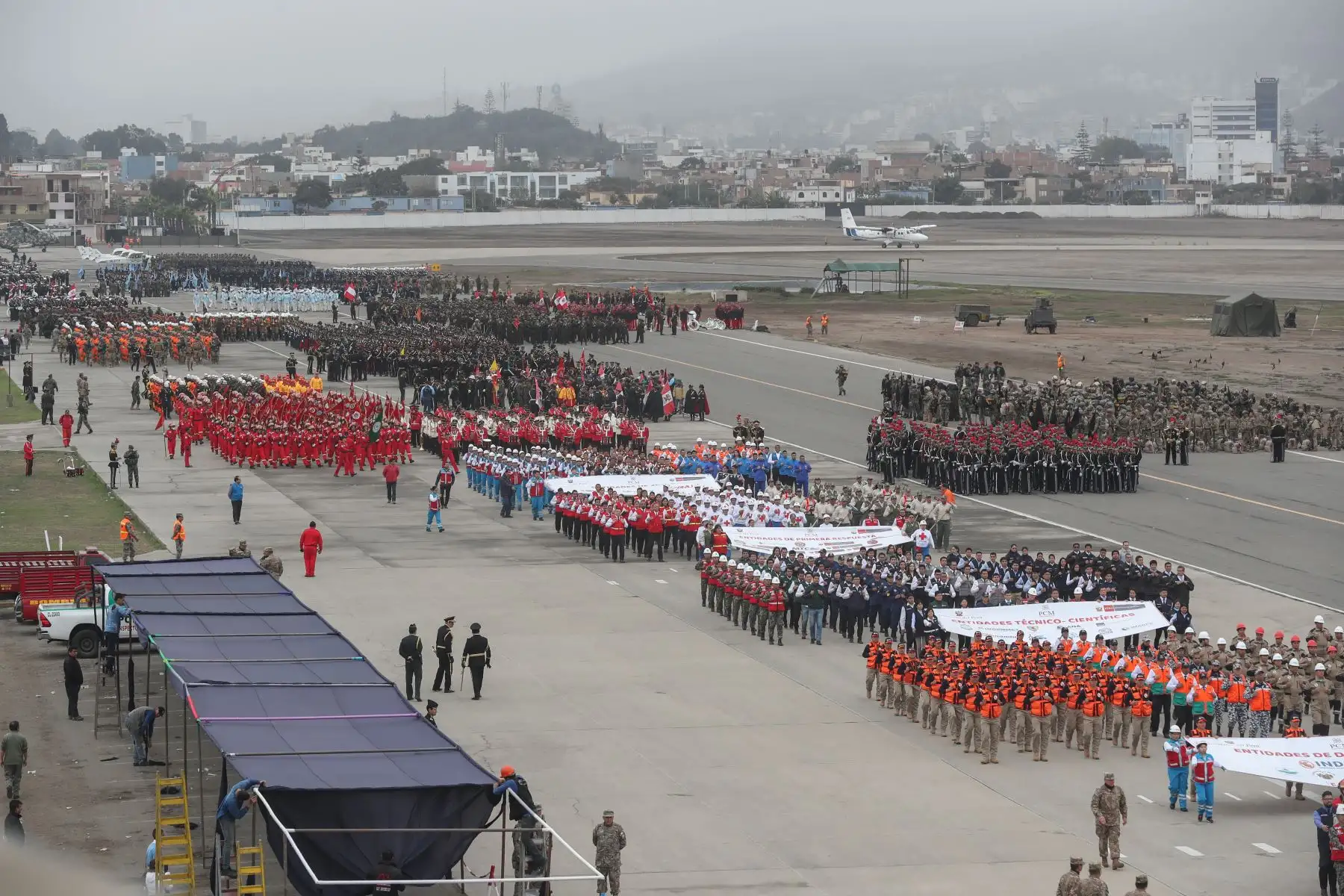 Con Orgullo Peruano, este 29 de julio celebraremos juntos nuestro 198.º aniversario patrio en la Gran Parada y Desfile Cívico Militar. Así ensayan los diversos agrupamientos y delegaciones que participarán en el Desfile por El Perú.Foto:ANDINA/Mindef