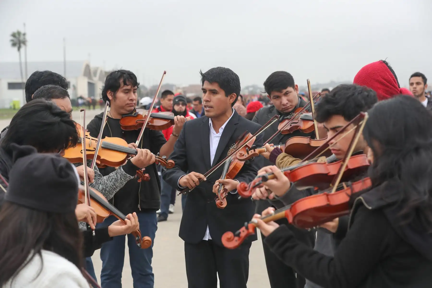 Con Orgullo Peruano, este 29 de julio celebraremos juntos nuestro 198.º aniversario patrio en la Gran Parada y Desfile Cívico Militar. Así ensayan los diversos agrupamientos y delegaciones que participarán en el Desfile por El Perú.Foto:ANDINA/Mindef