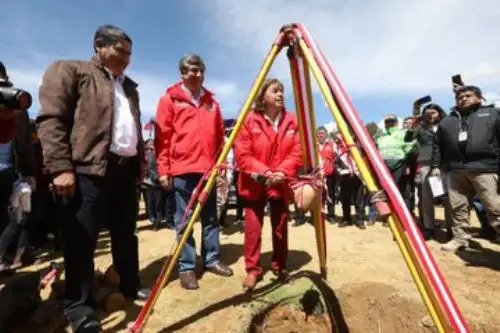 El nuevo hospital de Llata, en la provincia de Huamalíes, región Huánuco, beneficiará a más de 47,000 personas, destacó la ministra de Salud, Zulema Tomás.