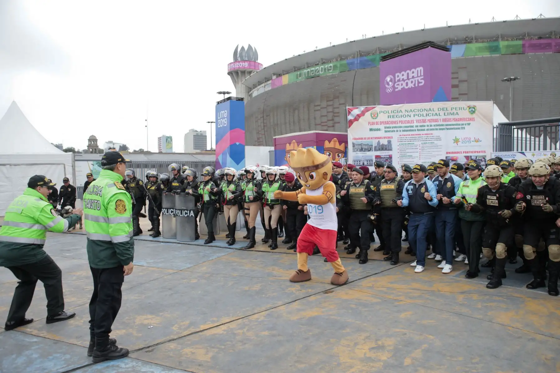 Presentación de detalles de seguridad y cierre de calles por parte de la Policía Nacional del Perú y Lima 2019.
Foto: ANDINA/Miguel Mejía