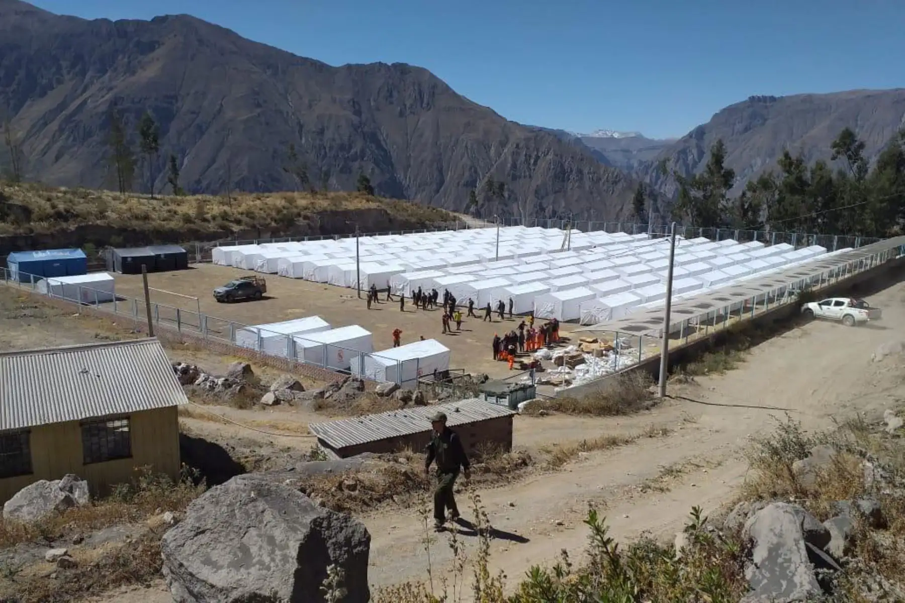 En Anascapa se ubica el albergue implementado por las autoridades donde se alojarán los pobladores que serán evacuados hoy por el proceso eruptivo que experimenta el volcán Ubinas.