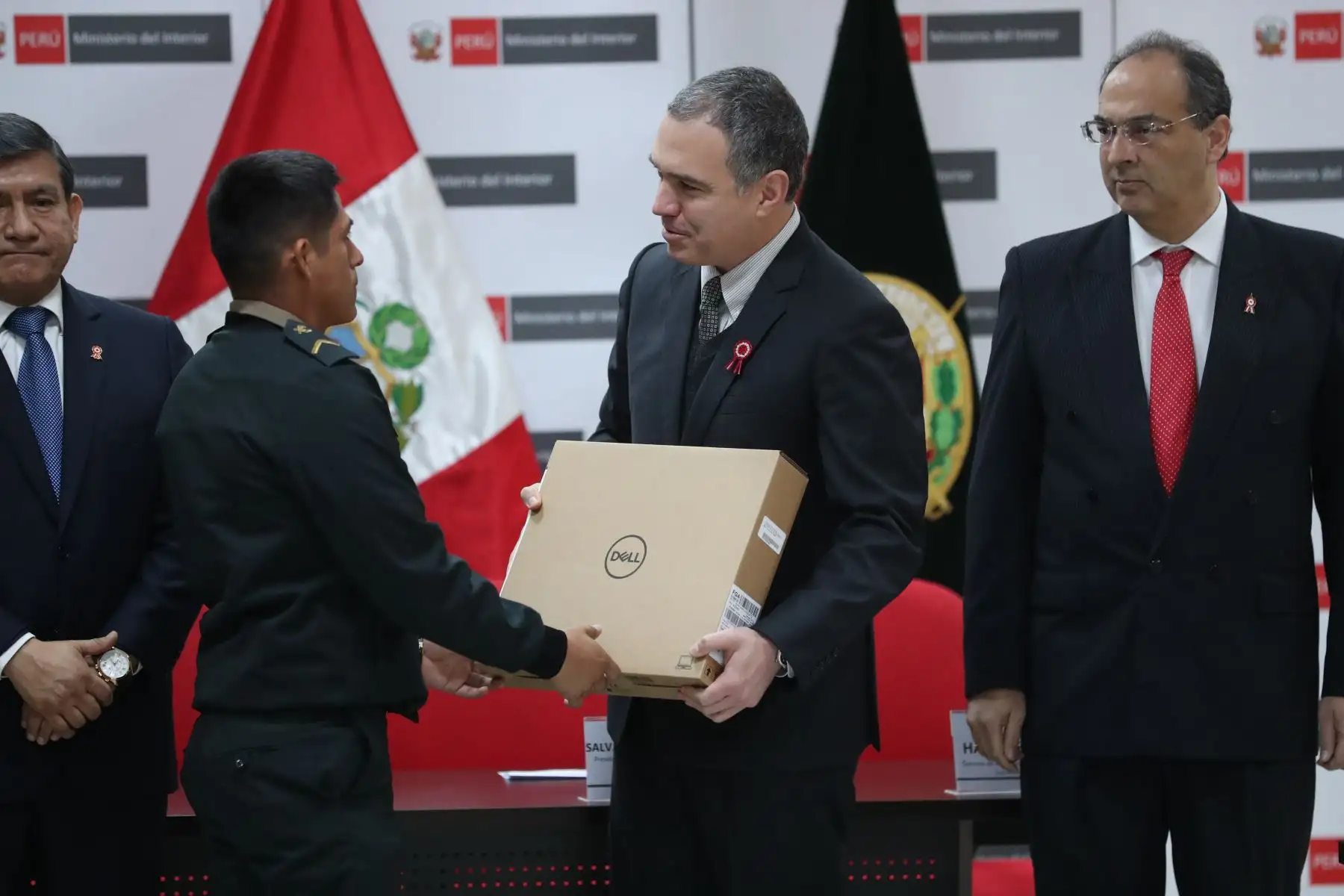 Presidente del Consejo de Ministros, Salvador del Solar, acude junto al titular del Interior, Carlos Morán, el comandante general de la Policía y otras autoridades al acto de reconocimiento de los policías destacados durante el mes de junio. Foto: ANDINA/Difusión