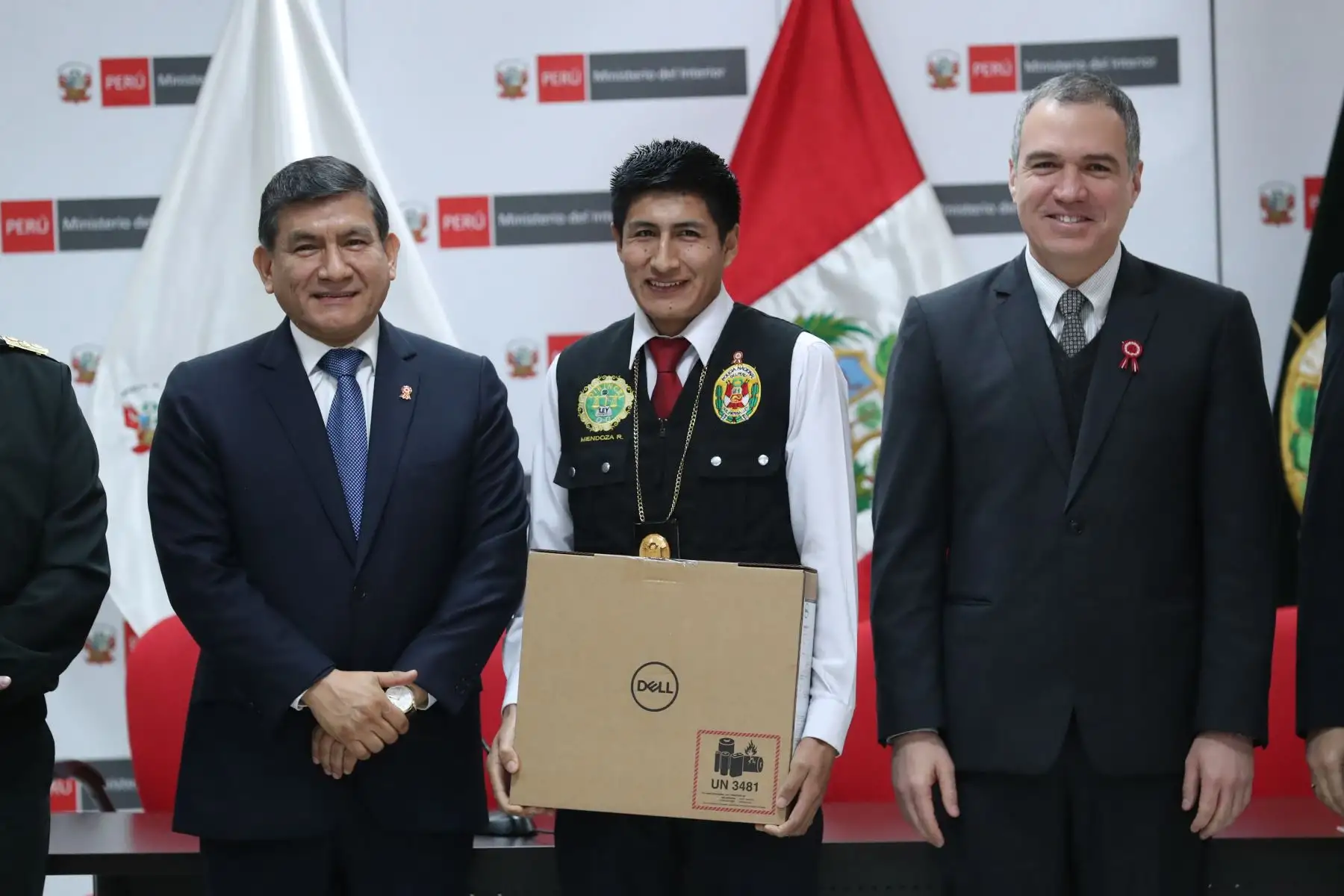 Presidente del Consejo de Ministros, Salvador del Solar, acude junto al titular del Interior, Carlos Morán, el comandante general de la Policía y otras autoridades al acto de reconocimiento de los policías destacados durante el mes de junio. Foto: ANDINA/Difusión