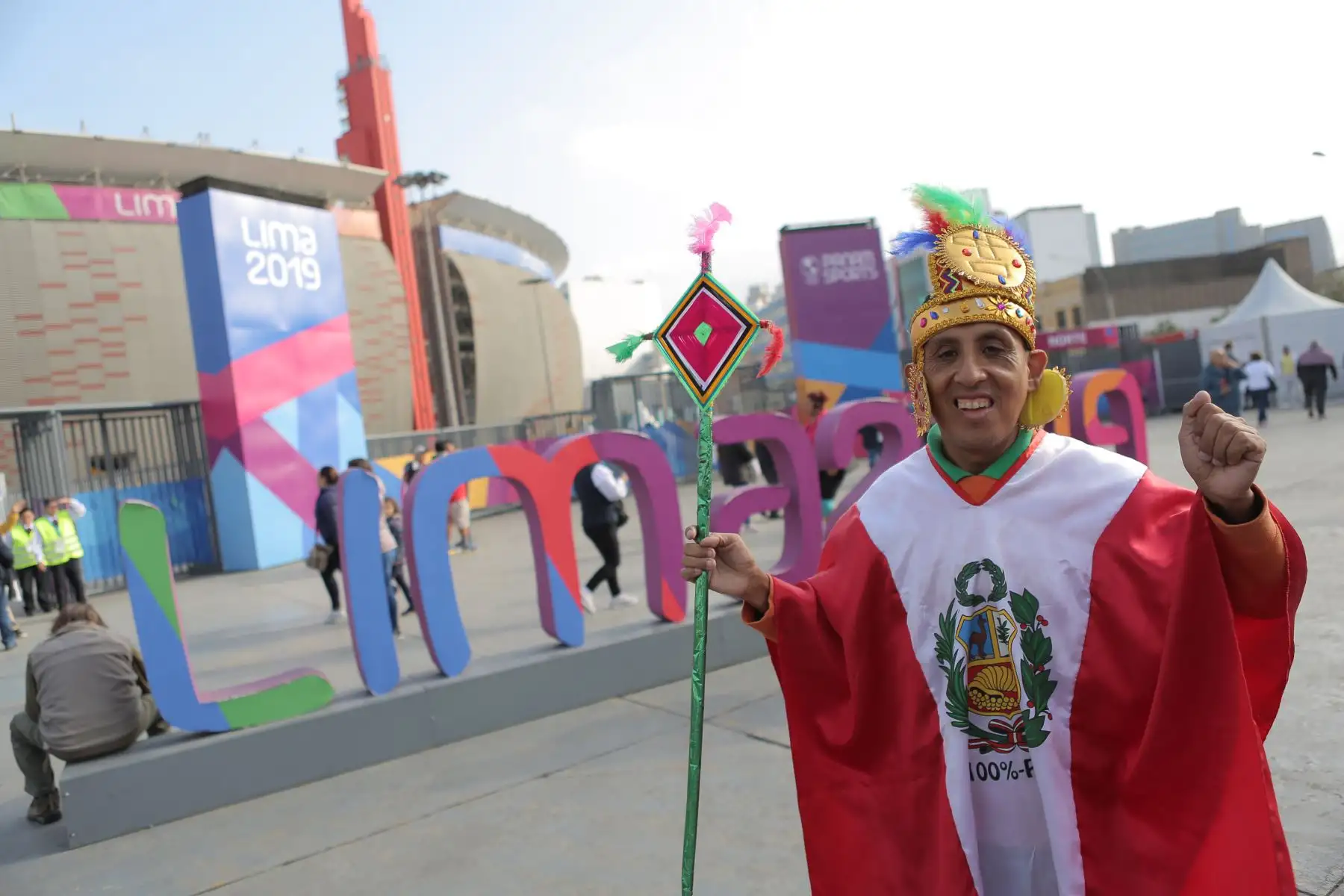 Imágenes previas a la ceremonia de inauguración de los Panamericanos Lima 2019 en los alrededores del Estadio Nacional.
Foto: ANDINA/David Huamaní