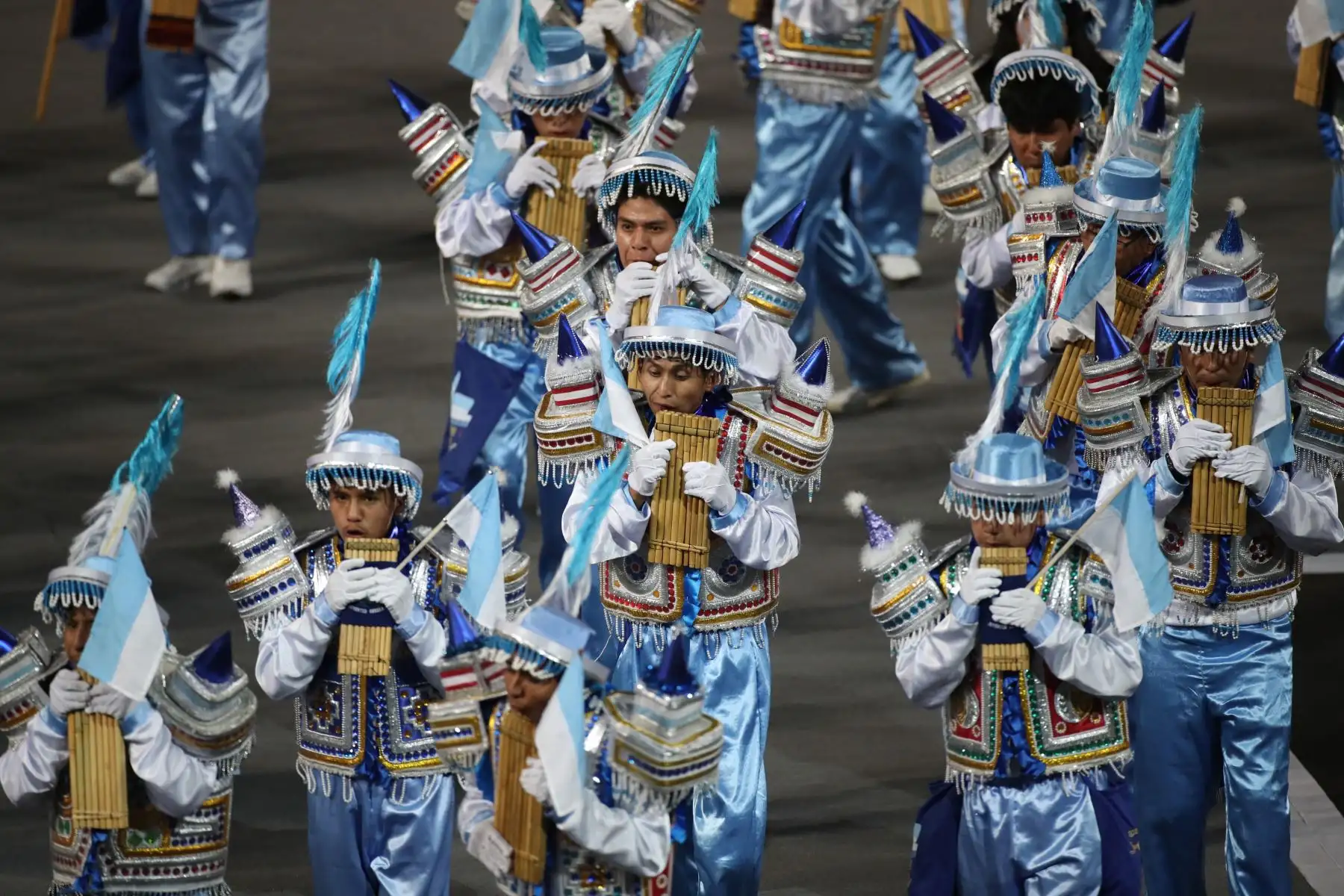 Artistas participan en el ensayo de la ceremonia de inauguración de los Juegos Panamericanos Lima 2019 este viernes en el estadio Nacional en Lima (Perú). 
Foto: EFE
