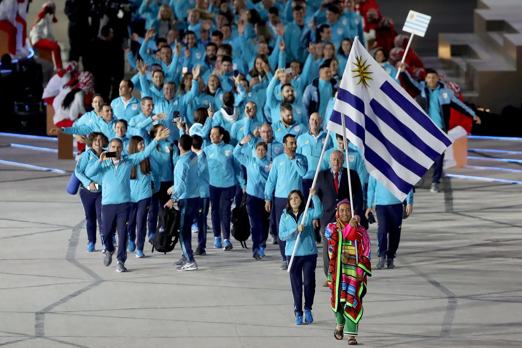 Atletas de Uruguay durante la ceremonia de apertura de los Juegos Panamericanos de Lima 2019 en el Estadio Nacional. 
Foto: Lima 2019