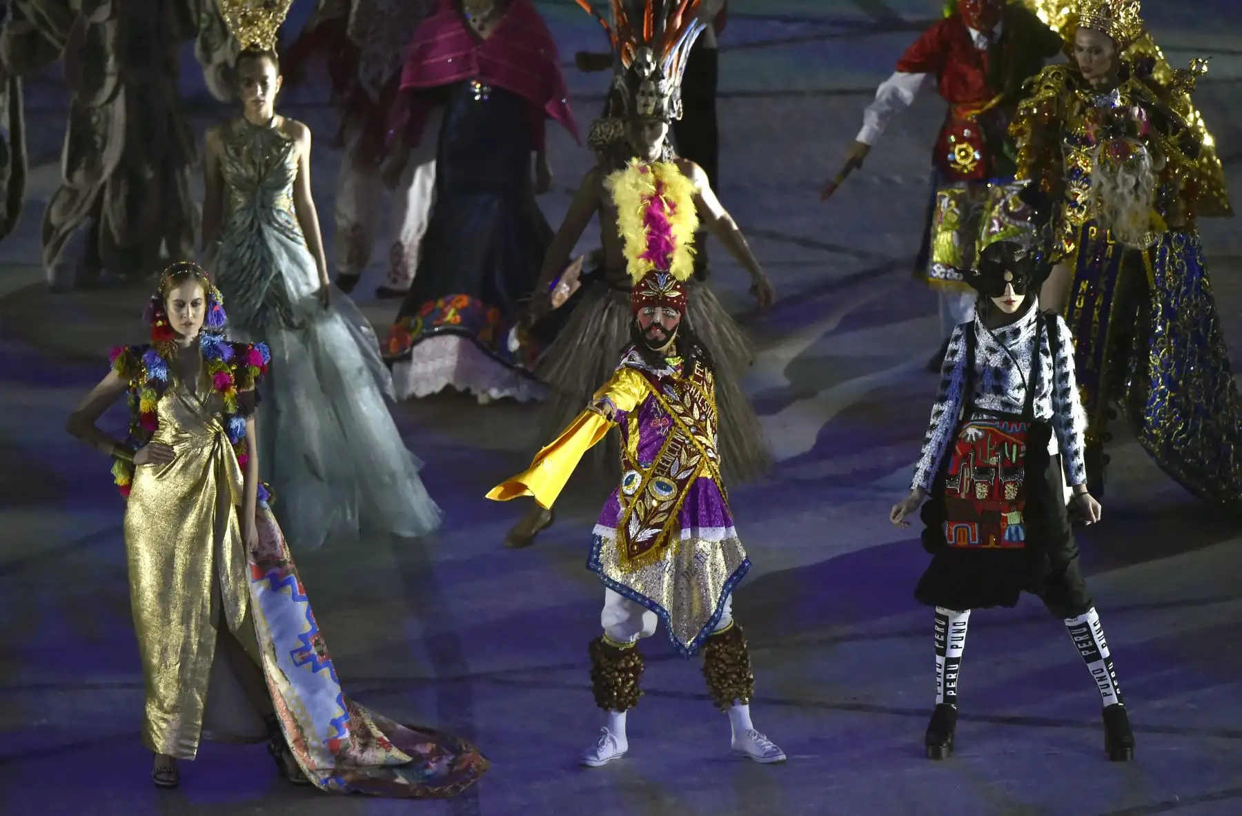 Los artistas se presentan durante la ceremonia de apertura de los Juegos Panamericanos de Lima 2019 en el Estadio Nacional de Lima.
Foto: AFP