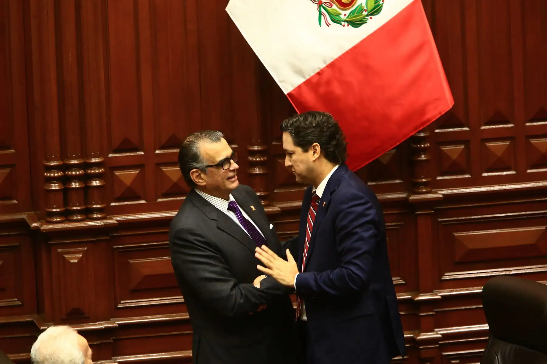 Los congresistas Pedro Olaechea de Acción Republicana y Daniel Salaverry de Unidos por la República compiten hoy en las elecciones para elegir a la Mesa Directiva del Congreso para el periodo legislativo 2019-2020.Foto: ANDINA/Pedro Cardenas