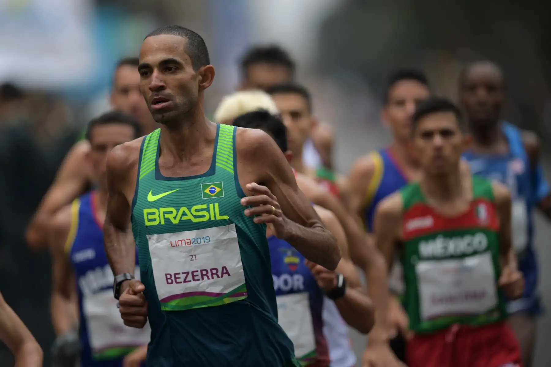 Los atletas compiten en la Maratón masculina durante los Juegos Panamericanos Lima 2019 en Lima, Perú, el 27 de julio de 2019. Los Juegos Panamericanos se extienden hasta el 11 de agosto.
 AFP