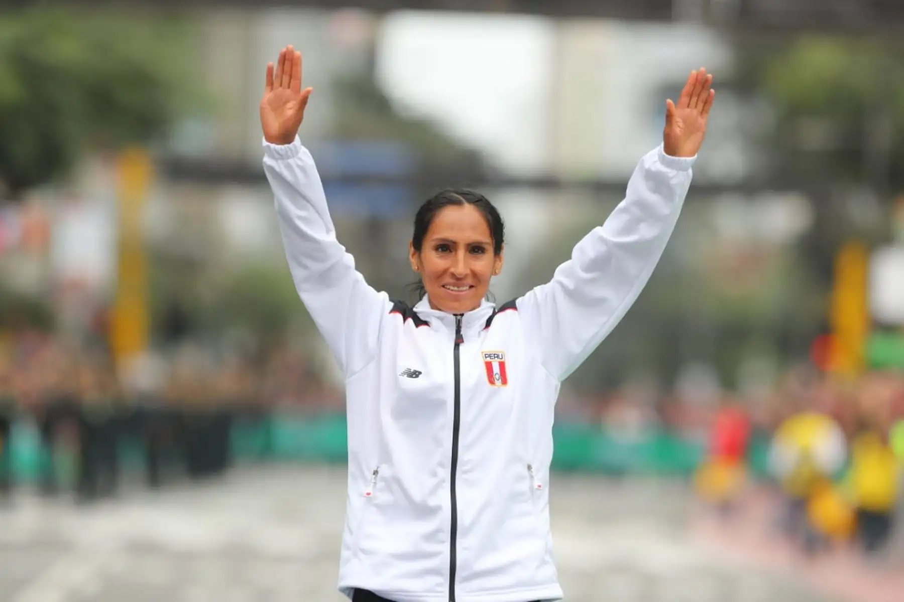 El presidente de la República, Martín Vizcarra, entregó hoy la medalla de oro a la atleta nacional Gladys Tejeda, campeona panamericana de maratón de mujeres en los Juegos Panamericanos Lima 2019.Foto: ANDINA/Prensa Presidencia