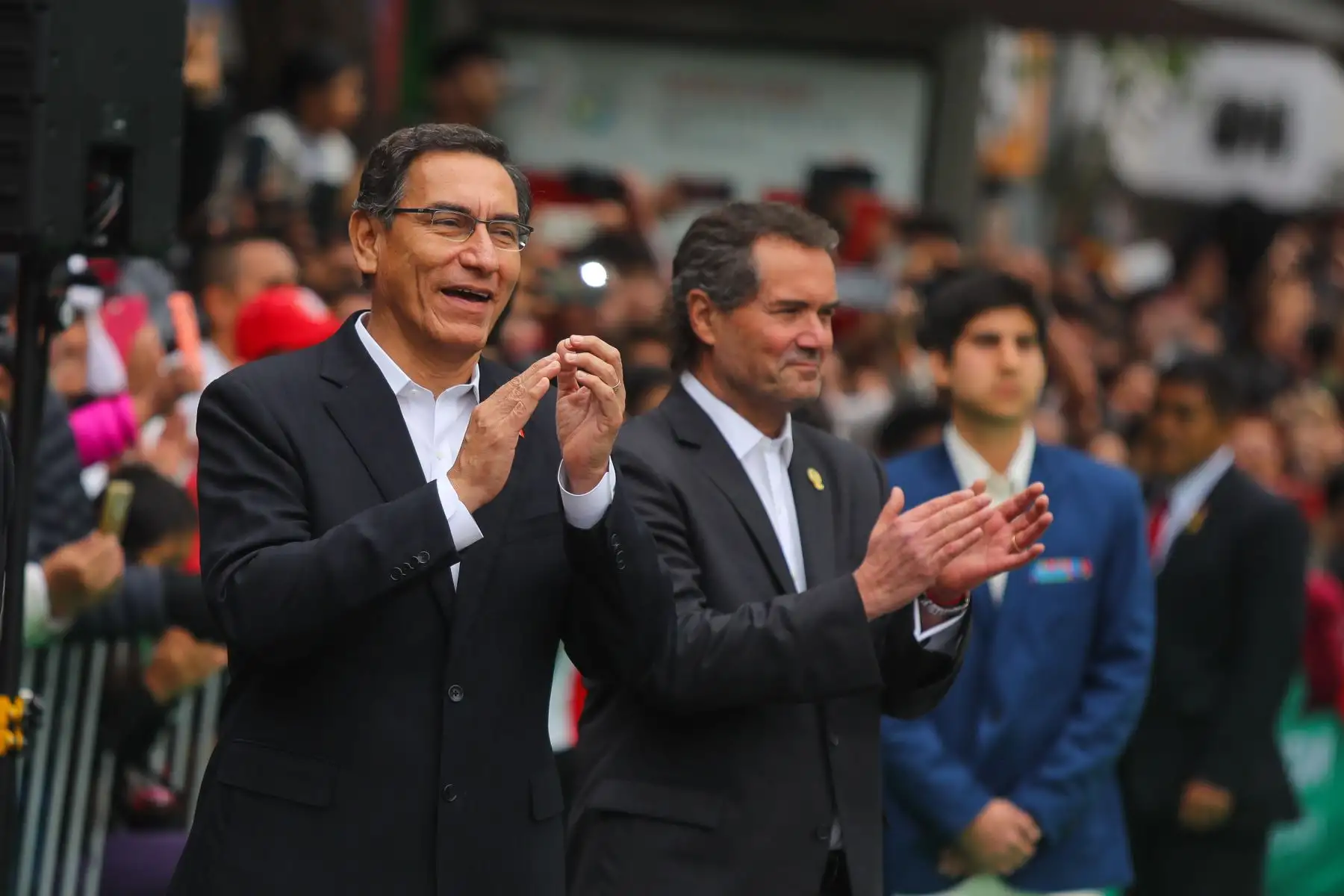 El presidente de la República, Martín Vizcarra, entregó hoy la medalla de oro a los atletas nacionales Gladys Tejeda y Christian Pacheco, campeones panamericanos en la maratón de mujeres y varones respectivamente, en los Juegos Panamericanos Lima 2019. 
Foto: ANDINA/Prensa Presidencia