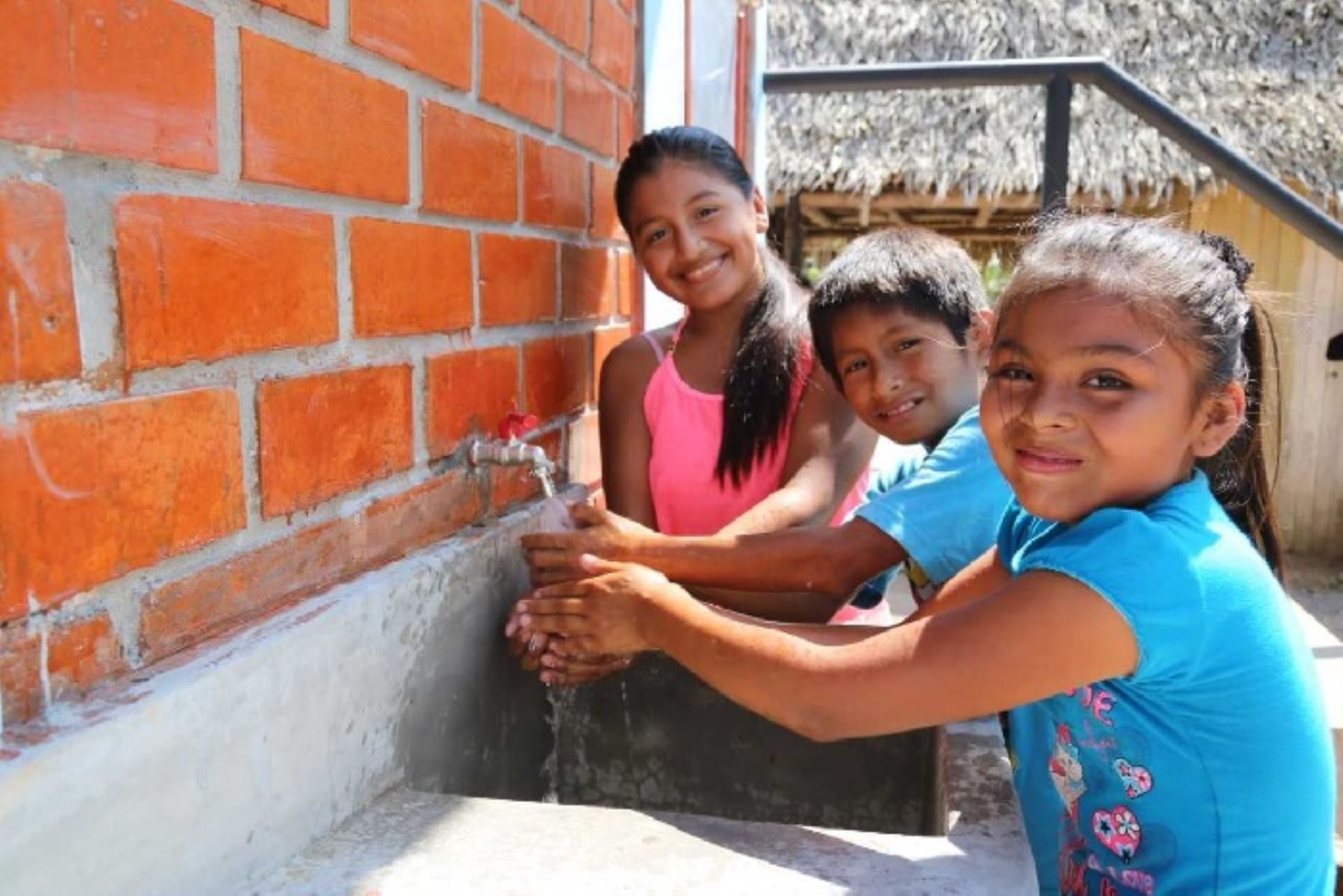 El Ministerio de Vivienda, Construcción y Saneamiento (MVCS) ejecuta los proyectos de agua potable y saneamiento en las comunidades nativas de Kusu Kunchin, Alto Shimutas y Sukutin, ubicados en el distrito de Imaza, provincia de Bagua, región Amazonas.