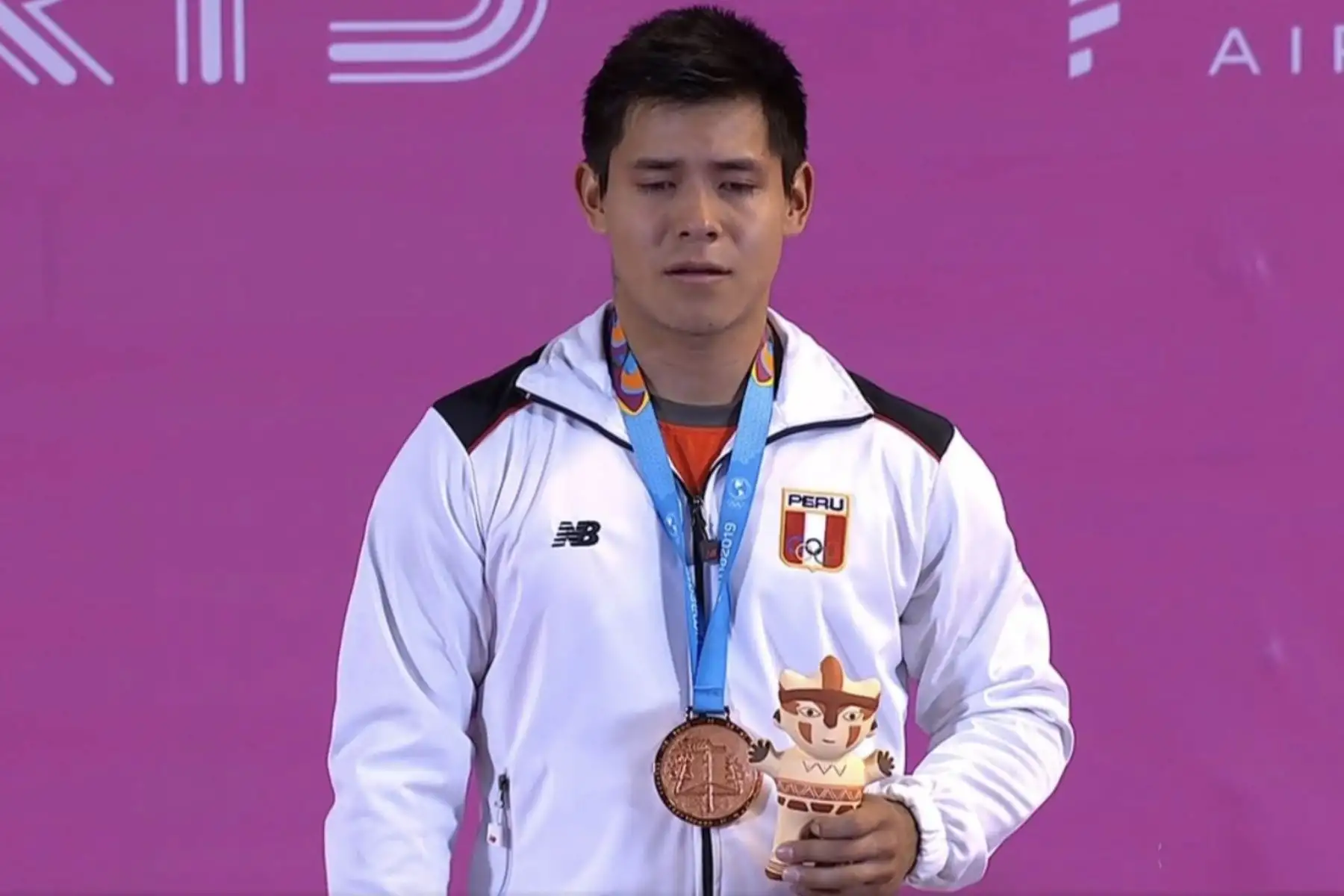 Luis Bardalez logra medalla de bronce en levantamiento de pesas( 67kg ) en los Panamaericanos Lima 2019.
Foto: IPD