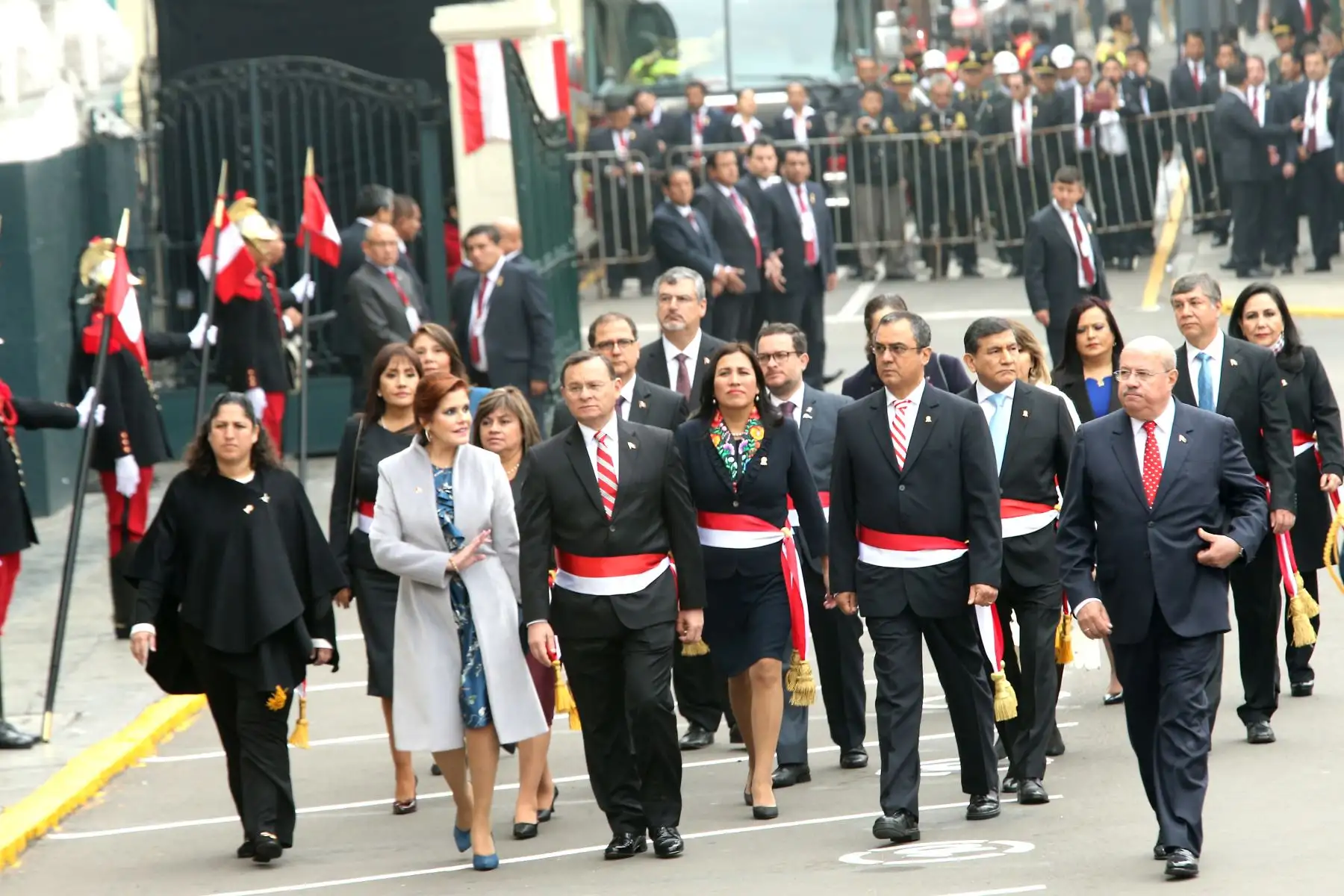 Llegada de ministros de estado al Congreso de la República para escuchar el mensaje presidencial por 28 de Julio. Foto: ANDINA/Norman Córdova