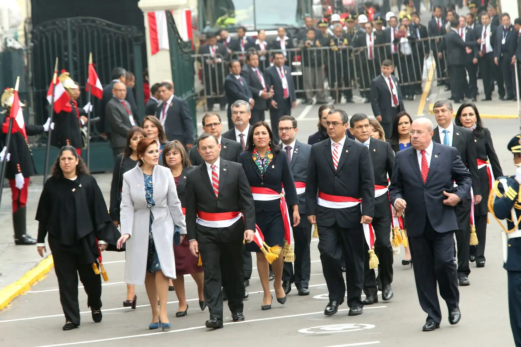 Llegada de ministros de estado al Congreso de la República para escuchar el mensaje presidencial por 28 de Julio. Foto: ANDINA/Norman Córdova