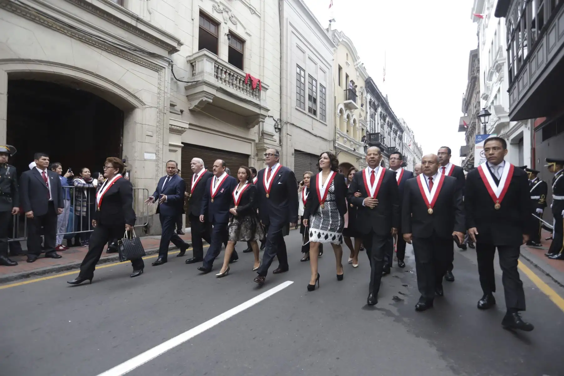 Llegada congresistas de la República para escuchar el mensaje presidencial por 28 de Julio. Foto: ANDINA/Prensa Presidencia