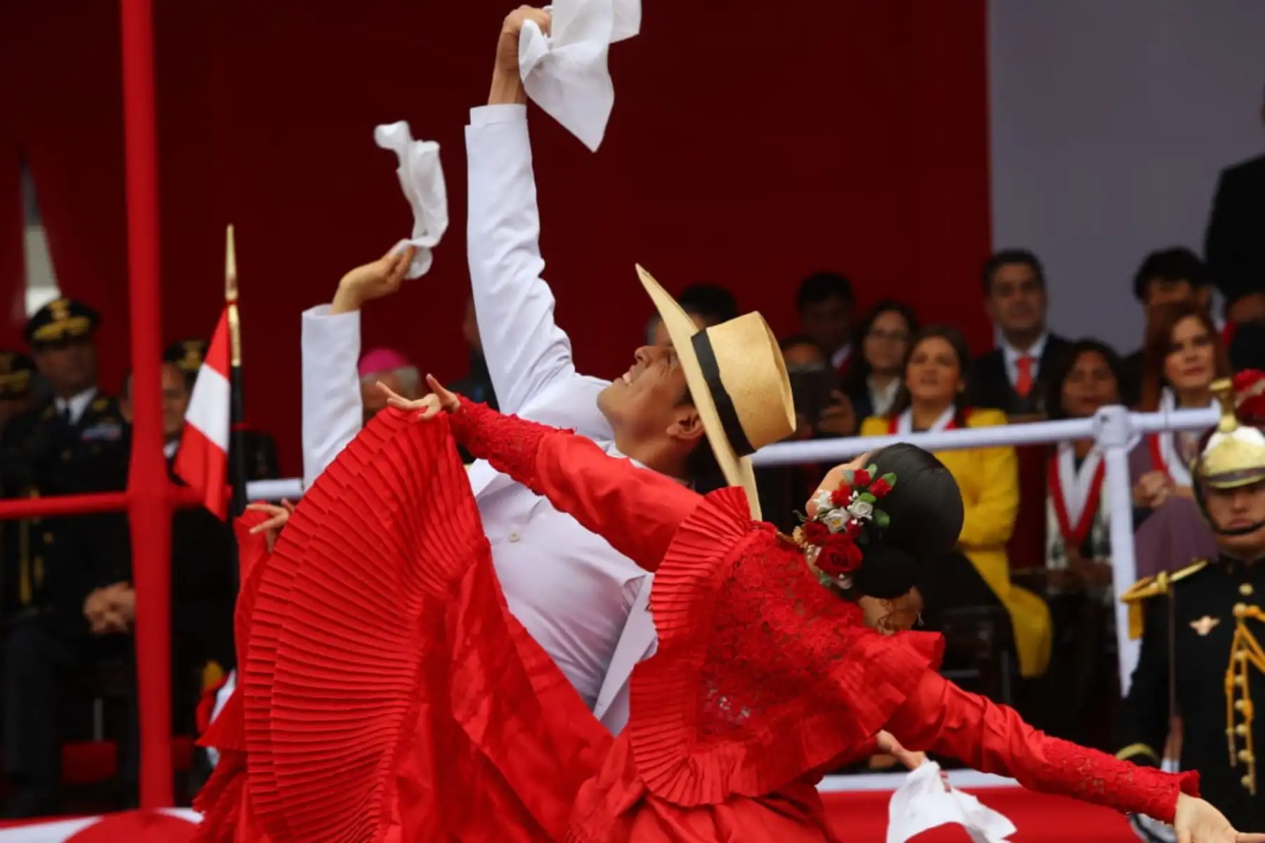 Marinera norteña del ballet folklórico nacional se robó el show durante el desfile Cívico Militar por fiestas patrias. Foto: ANDINA/Prensa Presidencia