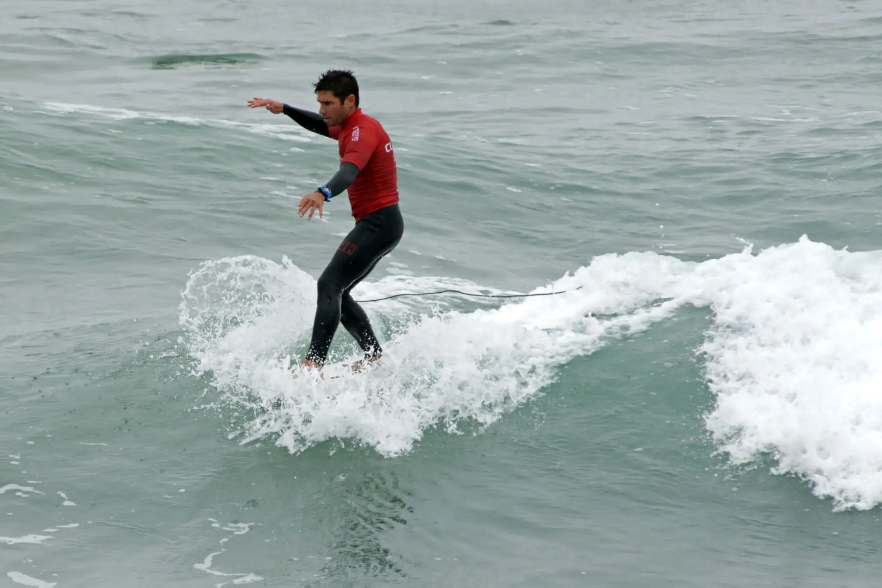 Piccolo Clemente participa en surf,  categoría longboard, pasa a la siguiente fase y mantiene sus  posibilidades de ganar una medalla en los Juegos Panamericanos 2019.
Foto: Lima 2019