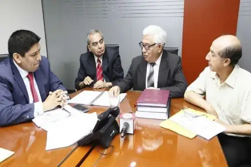 El Jurado Nacional de Elecciones (JNE)convocó al Concurso Nacional de Tesis en Materia Electoral–Segunda Edición 2019, con la finalidad de seguir promoviendo la excelencia en la investigación científica en los campos jurídico y social, tarea que forma parte de la función educativa.