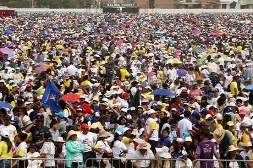 ¿Tienes miedo a las multitudes? Aprende cómo superar tus temores. Foto: ANDINA/Difusión.