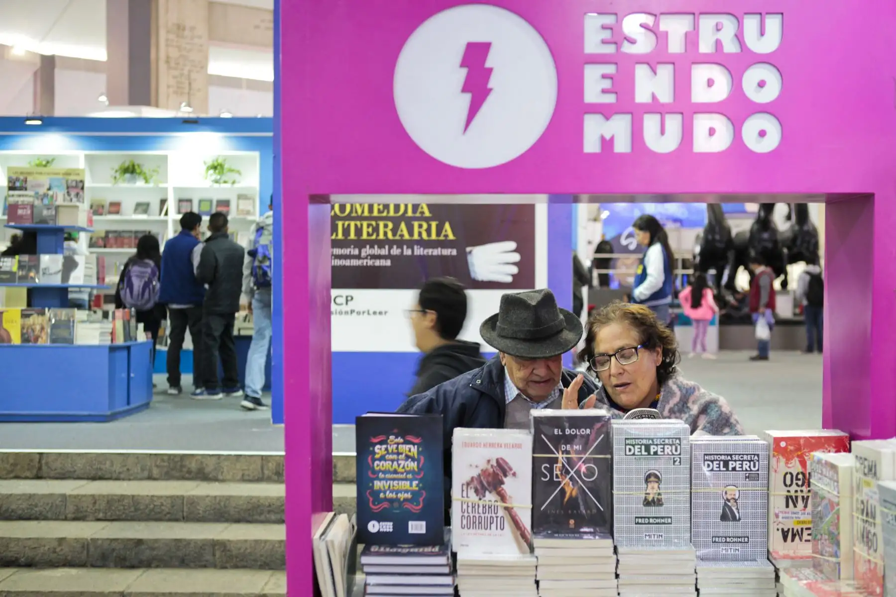 24 Feria Internacional del Libro de Lima. Universo Vargas Llosa.
Foto: ANDINA/Miguel Mejía Castro