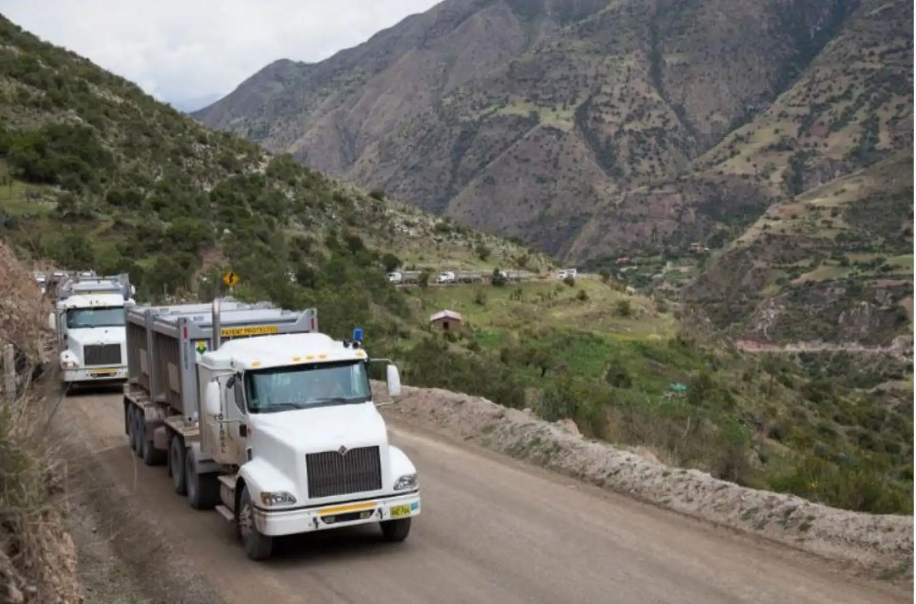 Modernización de Red Vial Departamental contempla el mejoramiento y conservación de vías, por niveles de servicio, en 42 corredores viales alimentadores.