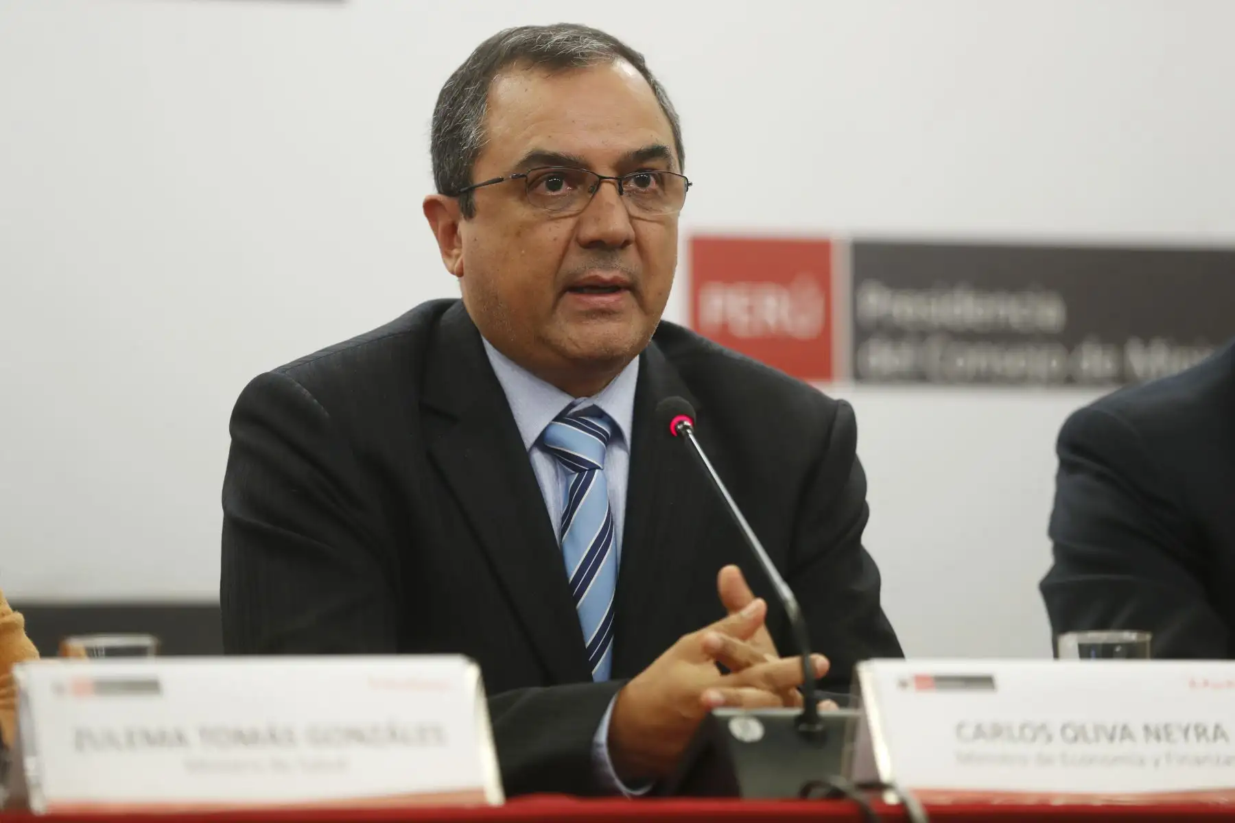 Ministro de Economía y Finanzas, Carlos Oliva. ANDINA/Josue Ramos