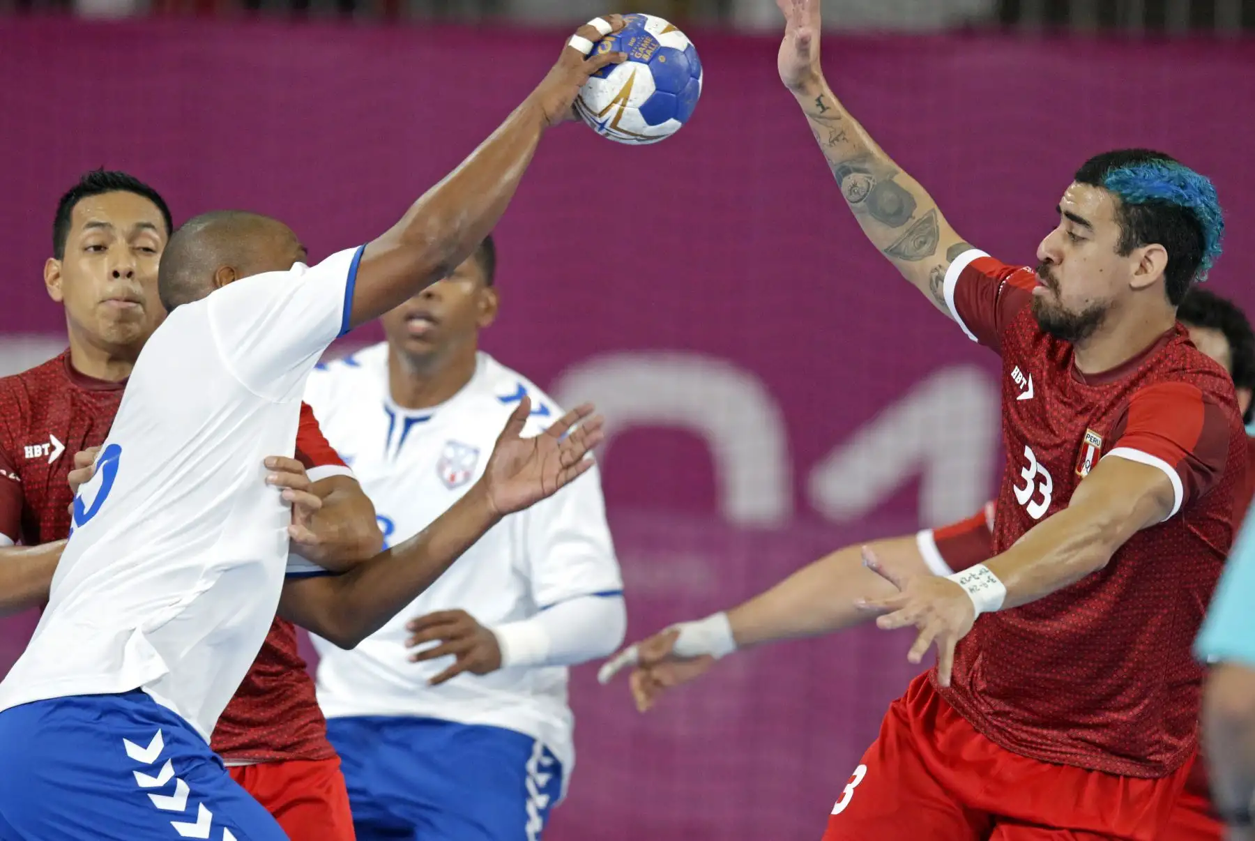 Perú enfrentó a Puerto Rico en la disciplina de balonmano en el Polideportivo 1 de la Videna. Foto: ANDINA/ Lima 2019