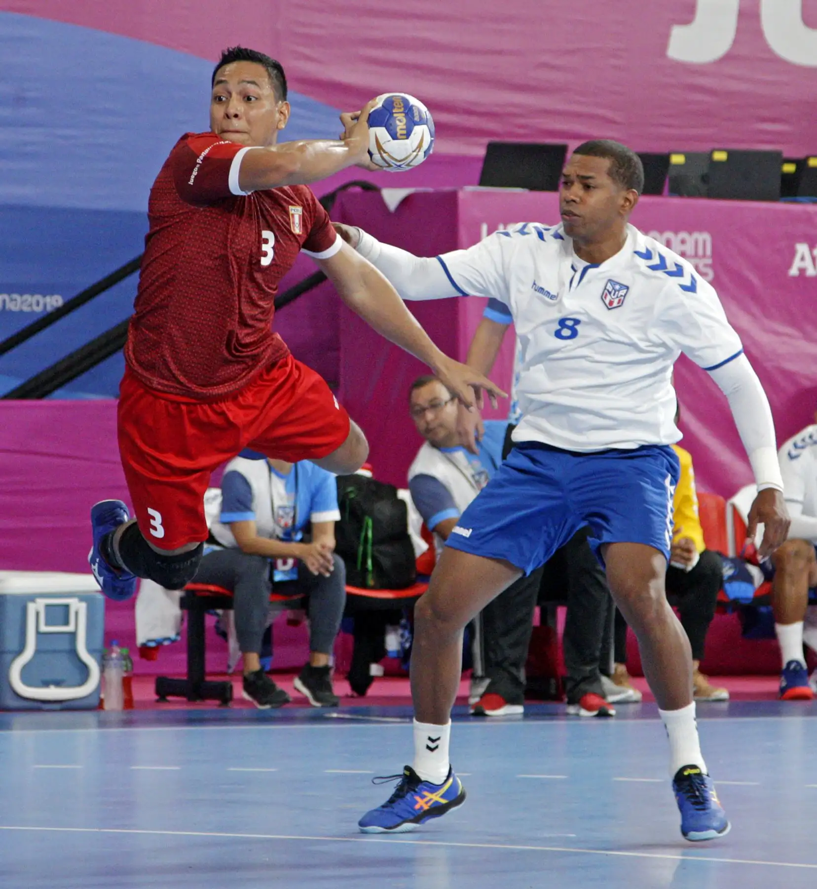 Perú enfrentó a Puerto Rico en la disciplina de balonmano en el Polideportivo 1 de la Videna. Foto: ANDINA/ Lima 2019