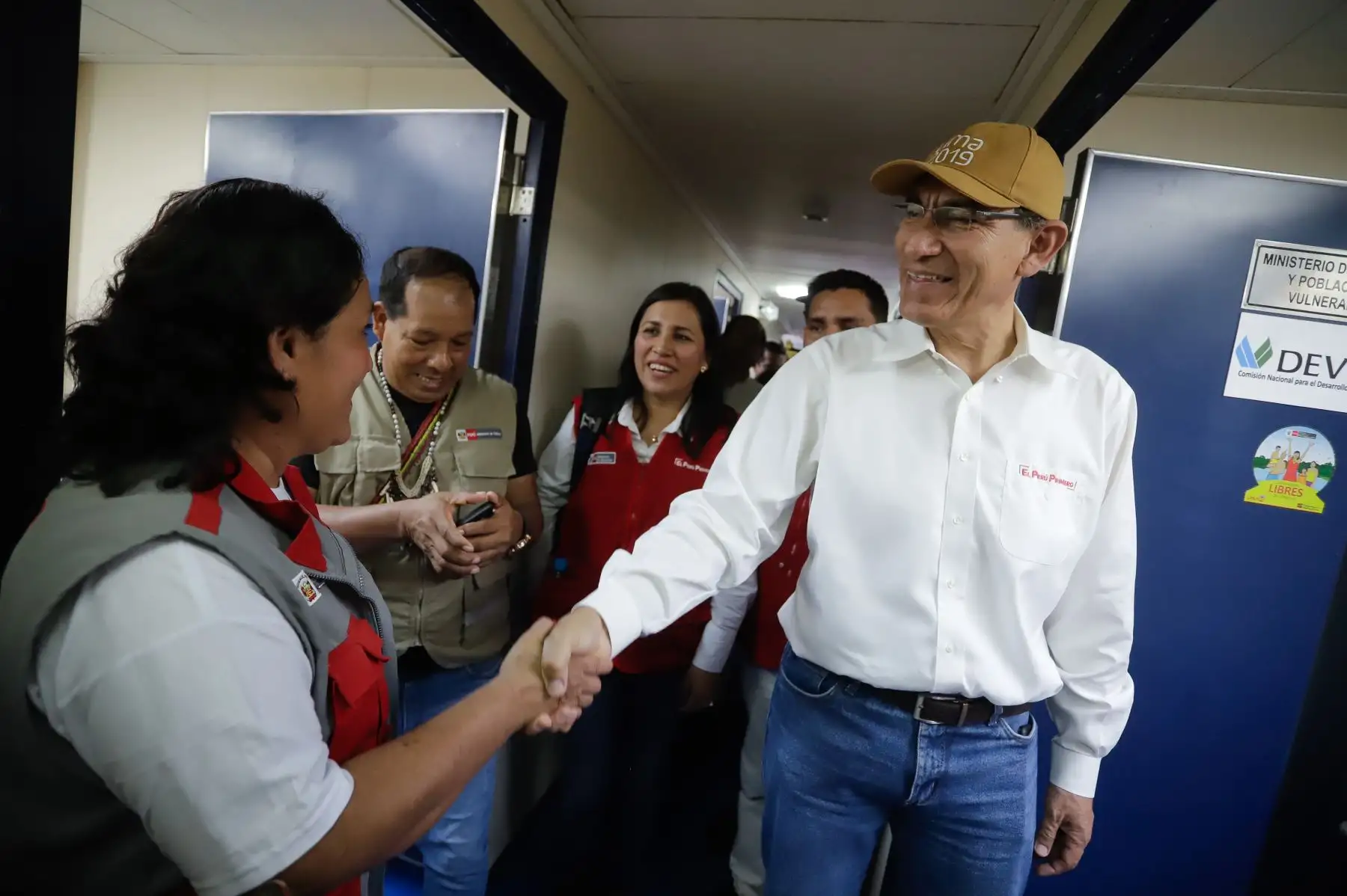 Jefe de Estado participa en ceremonia de zarpe del PIAS, Buques de Campaña y entrega de la barcaza 