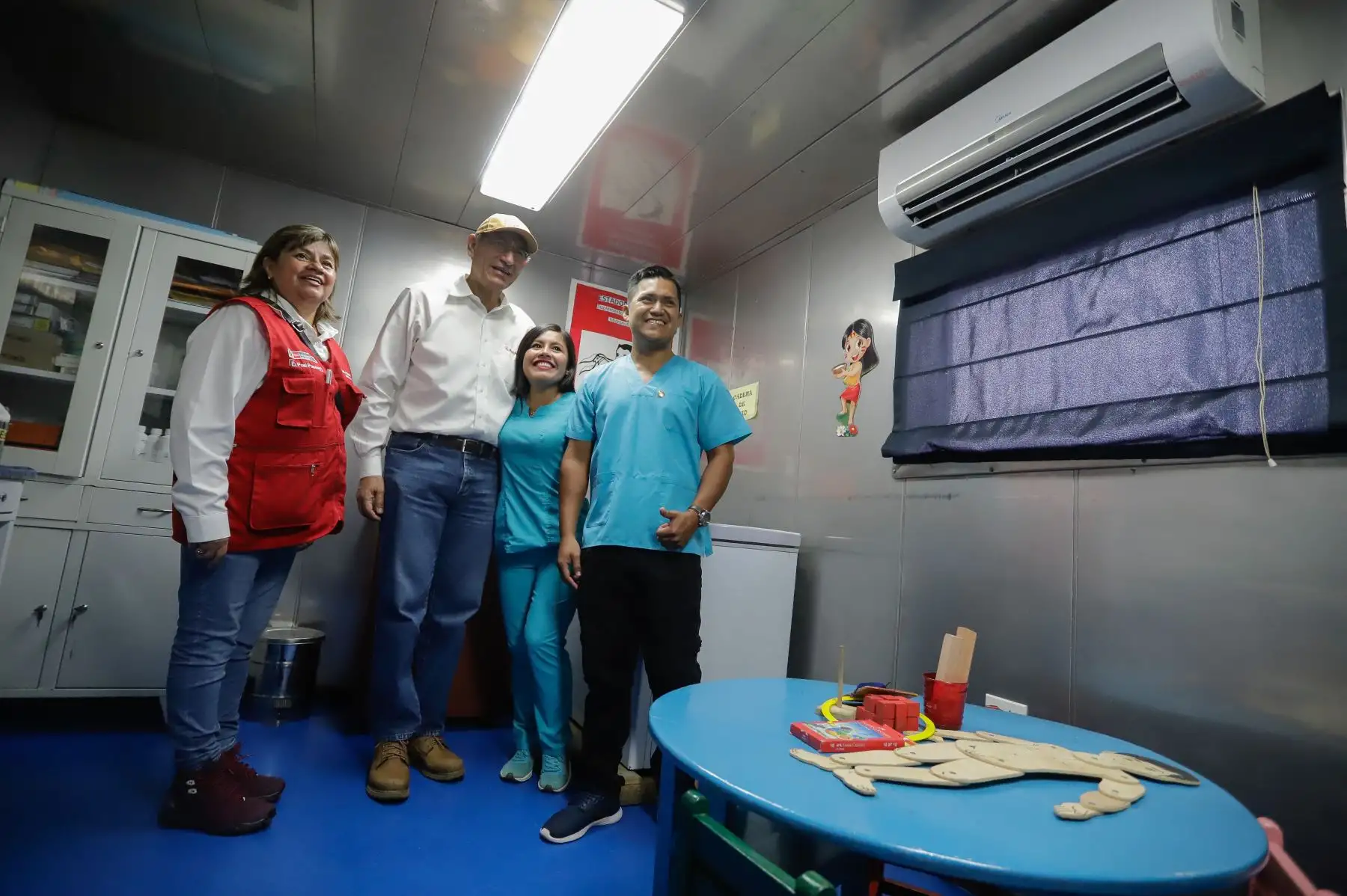 Jefe de Estado participa en ceremonia de zarpe del PIAS, Buques de Campaña y entrega de la barcaza 