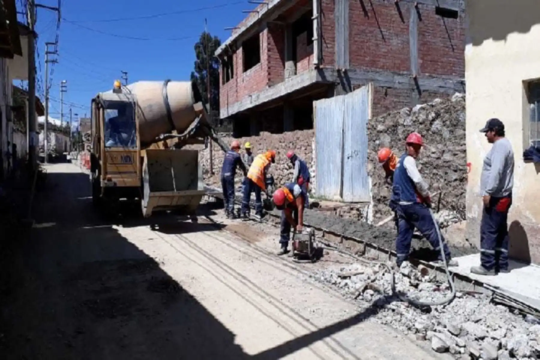 Los municipios provinciales y distritales de 13 regiones lideran los índices de ejecución de obras de Reconstrucción con Cambios, informó la ARCC.