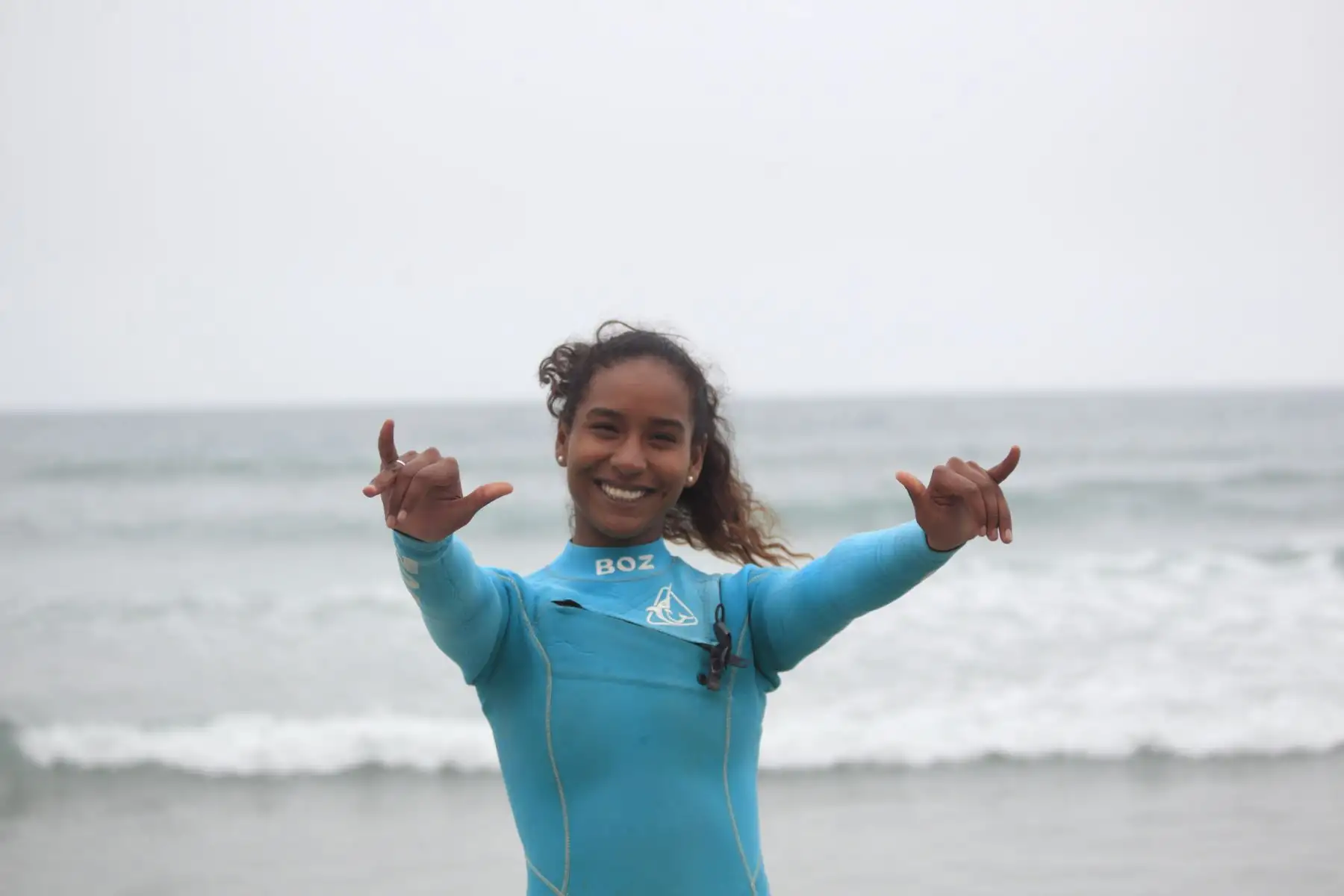 Surfista Mafer Reyes sigue brillando y asegura la medalla 14 en los Juegos Panamericanos Lima 2019.
Foto: Lima 2019