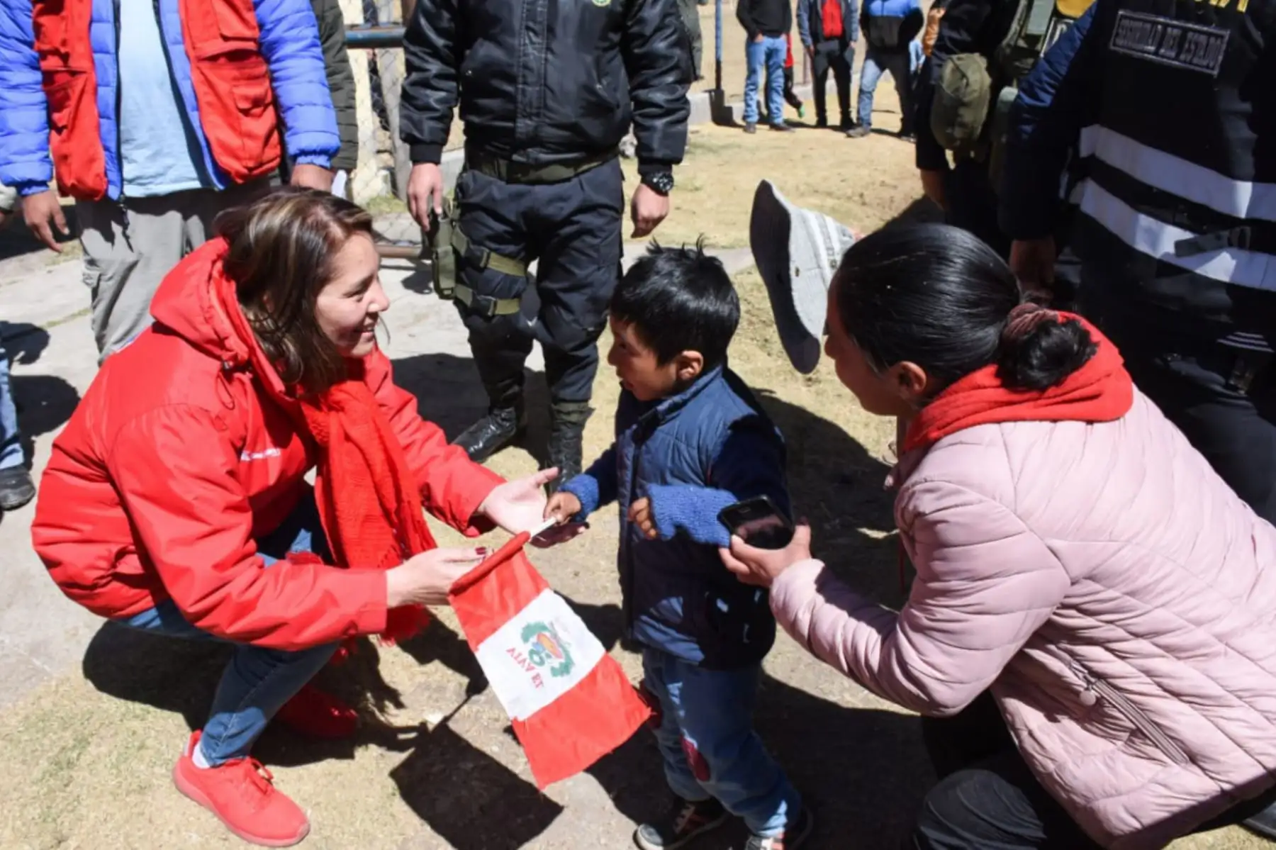 Ministra Paola Bustamante visitó las viviendas térmicas acondicionadas en diferentes regiones del país, dentro del Plan Multisectorial ante Heladas y Friaje 2019 - 2021.Foto: ANDINA/MIDIS