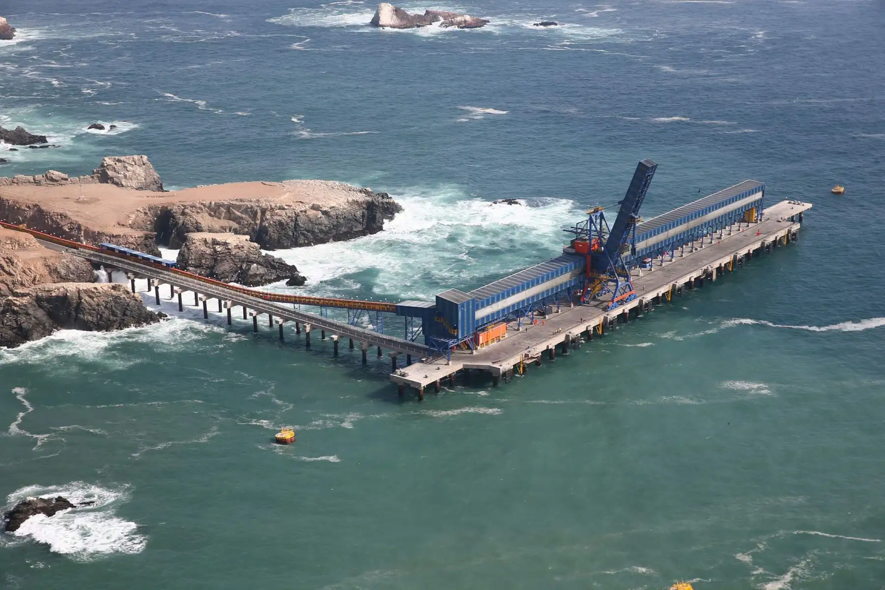 El terminal portuario Matarani está ubicado en la provincia de Islay, departamento de Arequipa. Foto: ANDINA/archivo