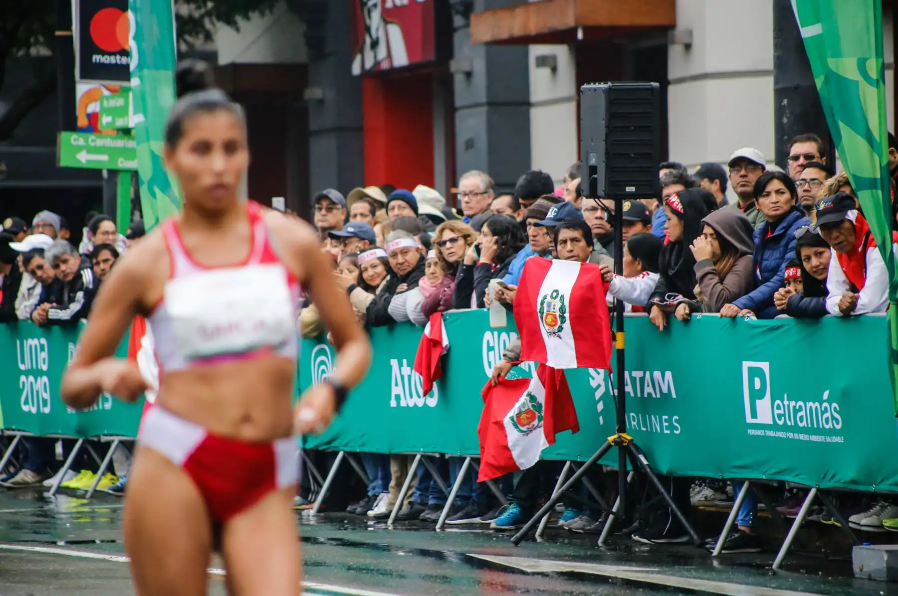 Kimberly García gana medalla de plata en Marcha Femenina 20K.
Foto: Lima 2019