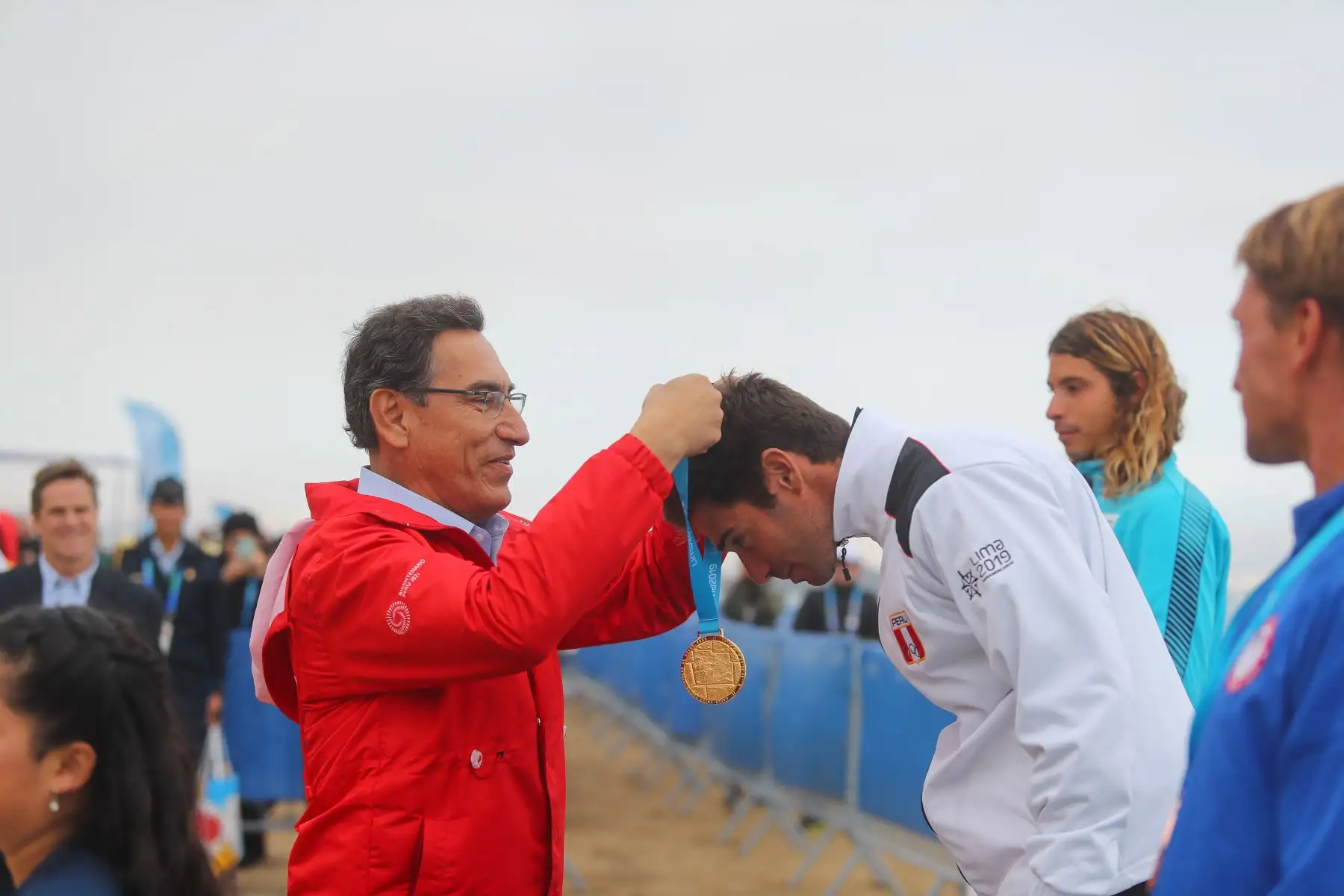 Presidente Martín Vizcarra participó en la ceremonia de premiación a los medallistas peruanos en la disciplina de surf.Foto: ANDINA/Prensa Presidencia