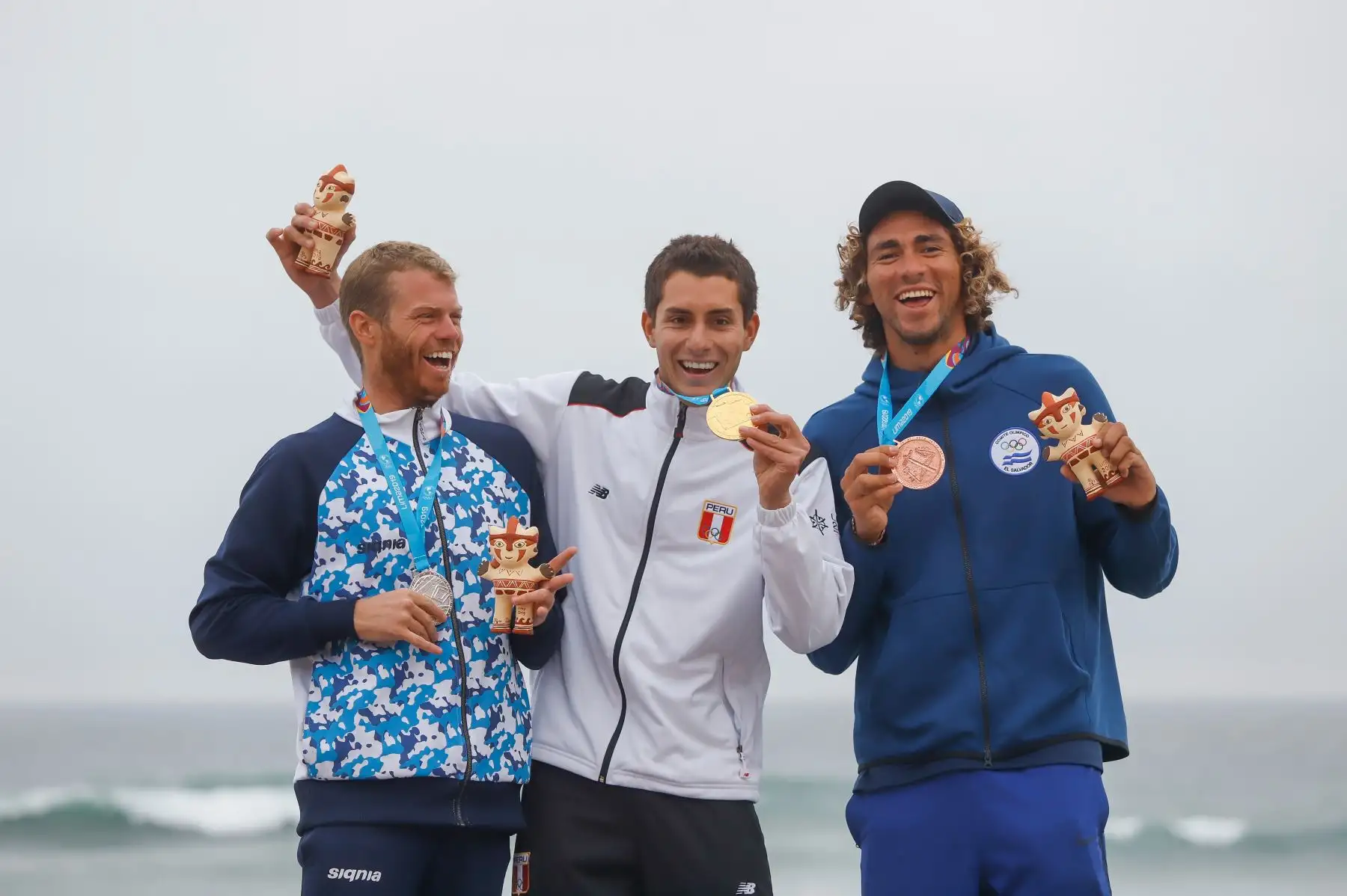 Presidente Martín Vizcarra participó en la ceremonia de premiación a los medallistas peruanos en la disciplina de surf.Foto: ANDINA/Prensa Presidencia