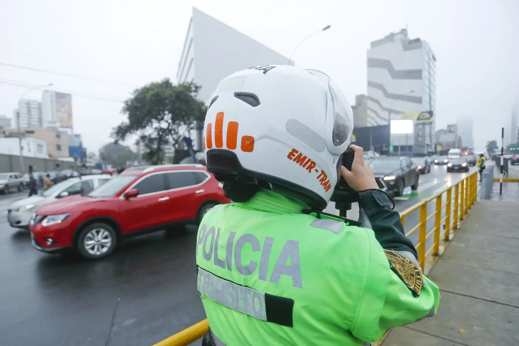 Inicio de la segunda etapa "Hora pico y placa". Foto: ANDINA/Josue Ramos