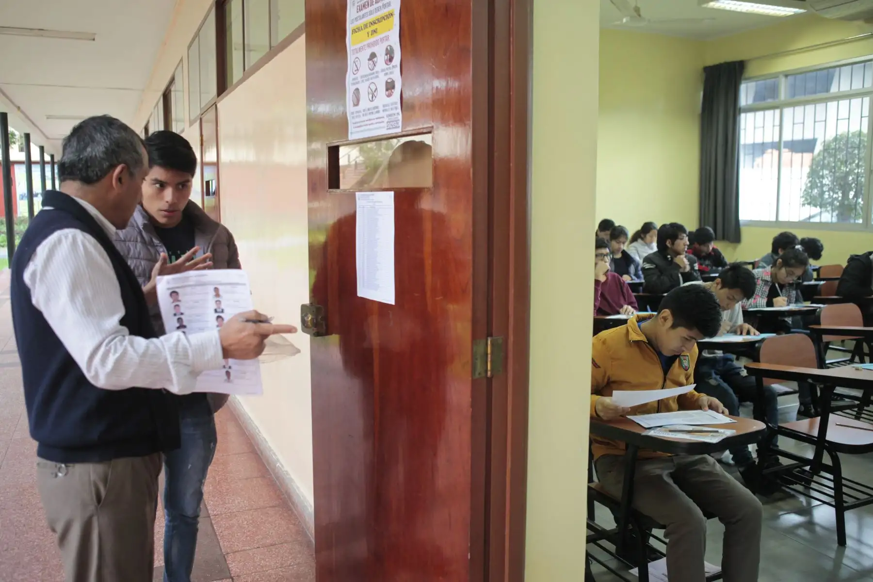 Examen de admisión a la Universidad de Ingeniería (UNI).
Foto: ANDINA/Miguel Mejía Castro