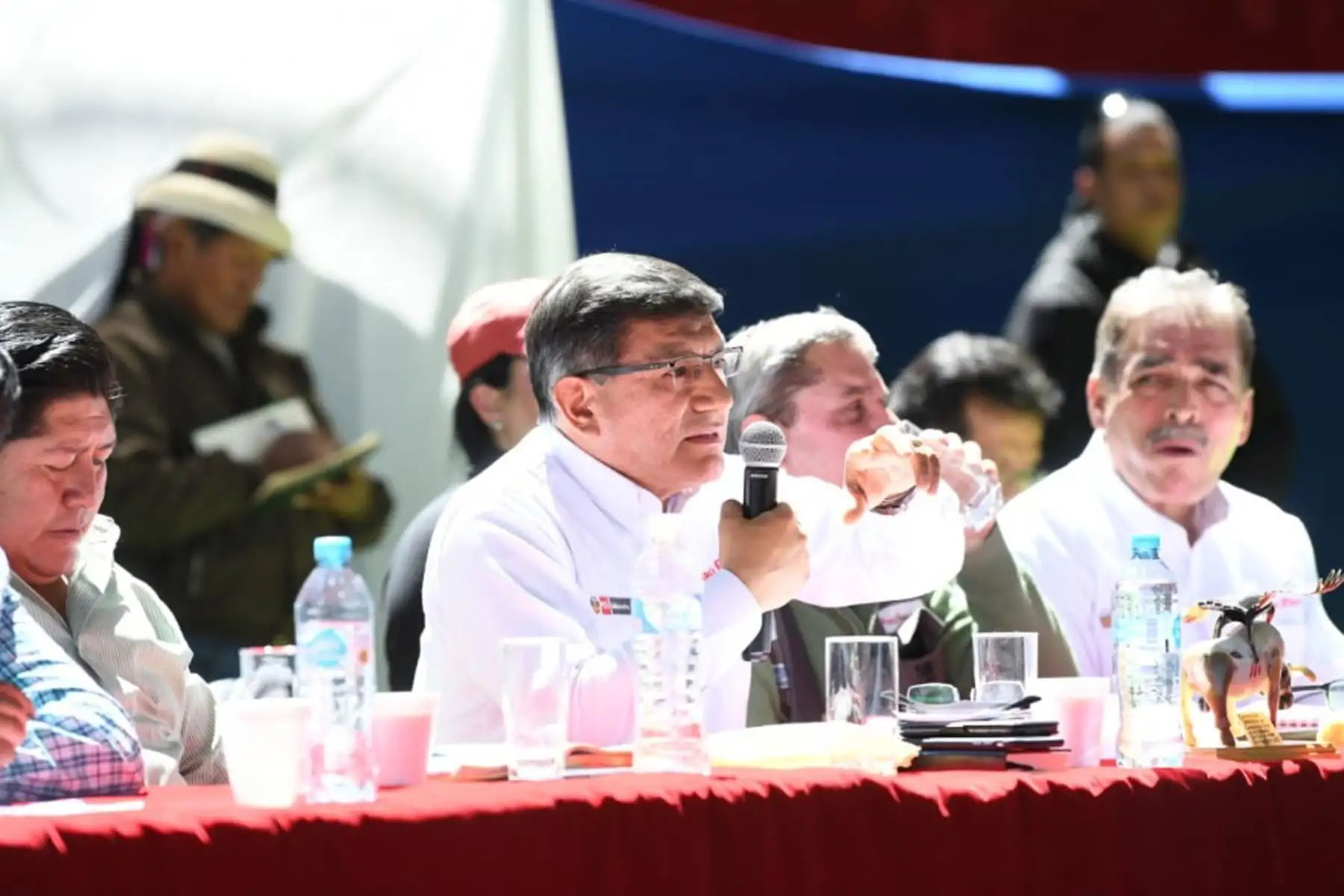 Ministro del Interior, CarlosMorán, se reúne con pobladores de los distritos de Cotabambas, Tambobamba, Challhuahuacho, Haquira, Coyllurqui, Mara y Progreso en Apurímac para escuchar demandas.
Foto: MININTER