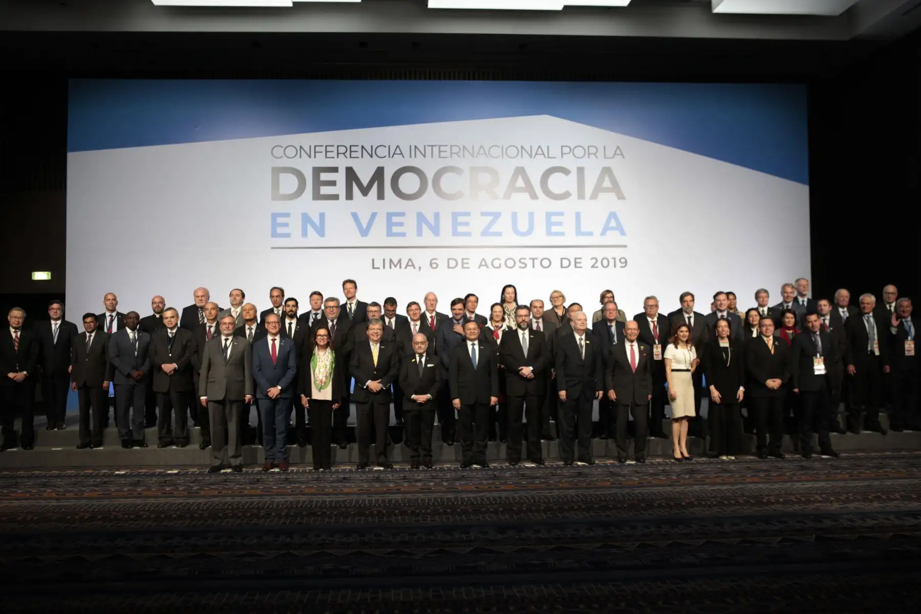 Foto oficial de la Conferencia Internacional por la Democracia en Venezuela.  Foto: ANDINA/Miguel Mejía