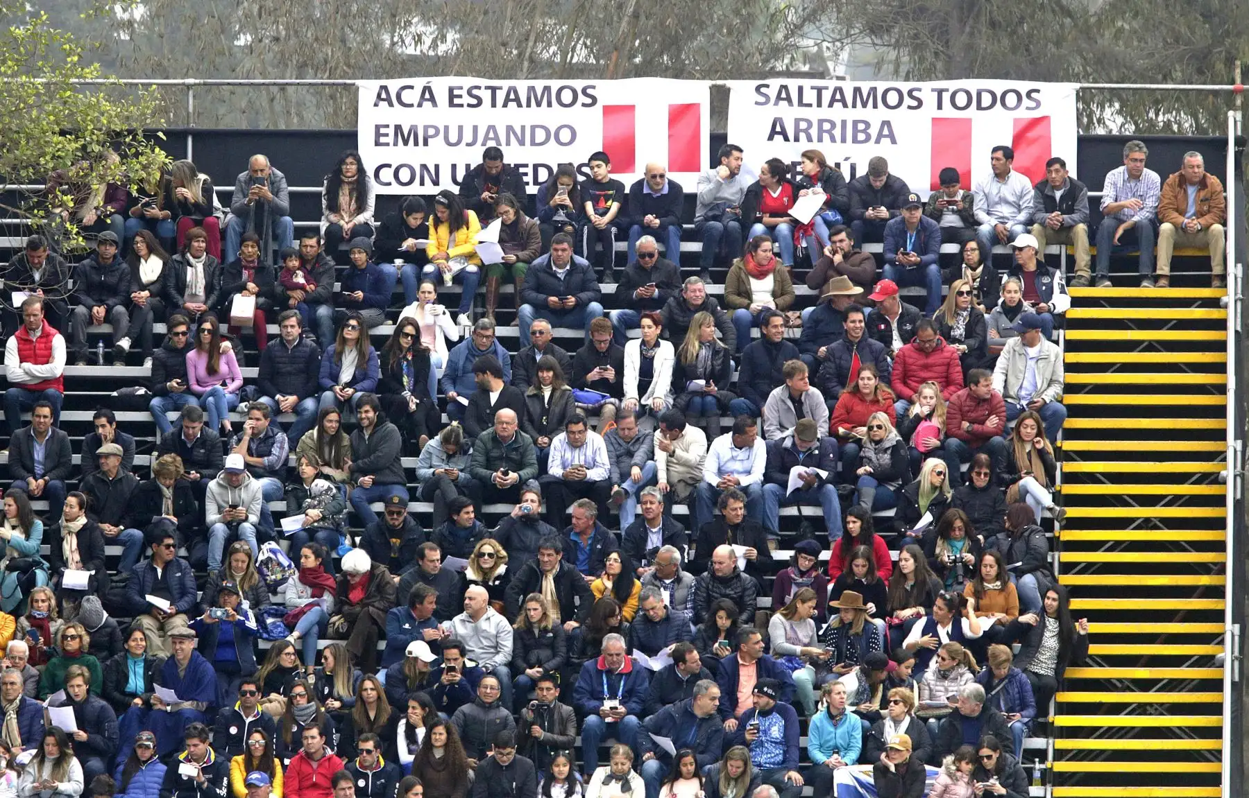 Publico alienta a deportistas en el  Salto Ecuestre.  Foto: ANDINA/ Lima 2019