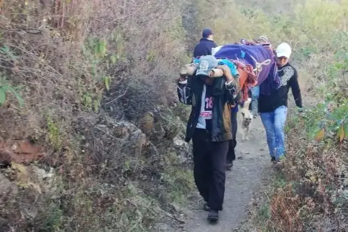 Médicos de EsSalud viajan más de 30 horas para salvar vida de paciente en la sierra de La Libertad.