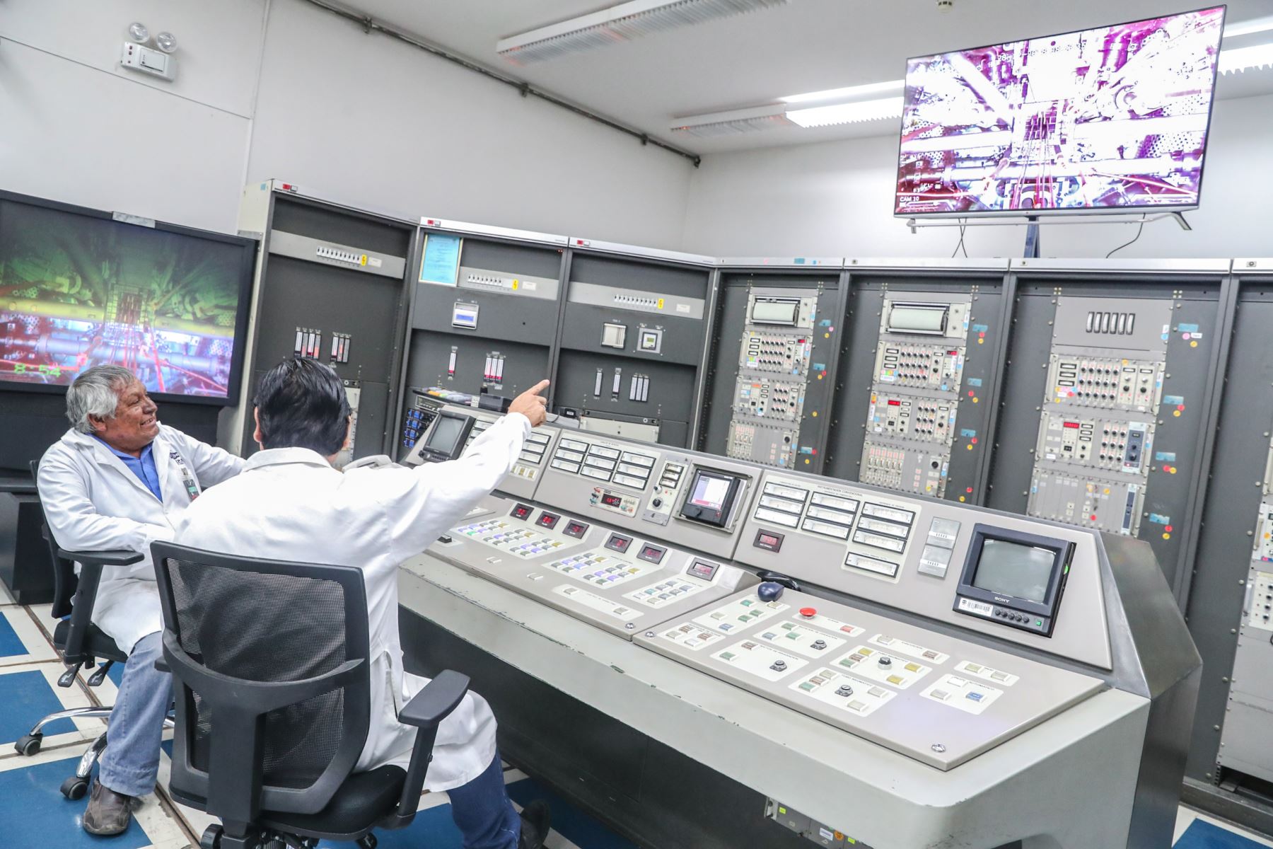 Desde la década del 70 se  impulsa el Plan Nuclear del Perú, proyecto que sentó las bases para la construcción del Centro Nuclear y el desarrollo de aplicaciones pacíficas de la energía nuclear en el país.
Foto: ANDINA/MINEM