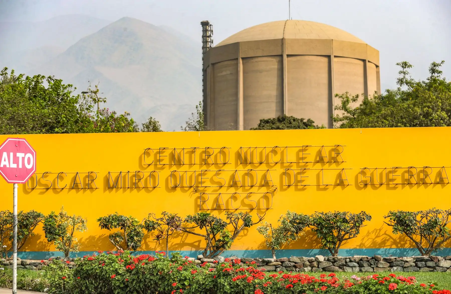 El Instituto Peruano de Energía Nuclear (IPEN), Organismo Público Ejecutor adscrito al Ministerio de Energía y Minas (MEM), promueve una labor destacada en el ámbito de la investigación nuclear y la innovación tecnológica, contribuyendo con la salud de millones de peruanos y el desarrollo de la industria nacional.. Foto: ANDINA/MINEM Oscar Farje